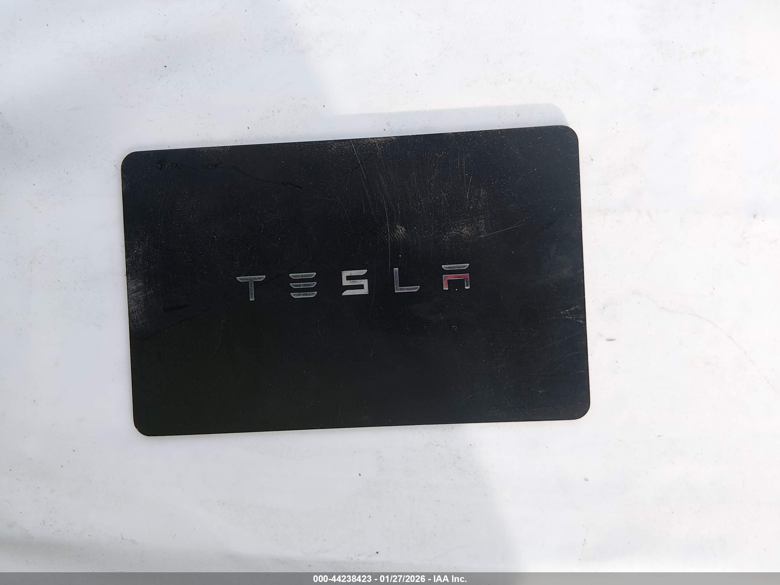 TESLA MODEL image 11