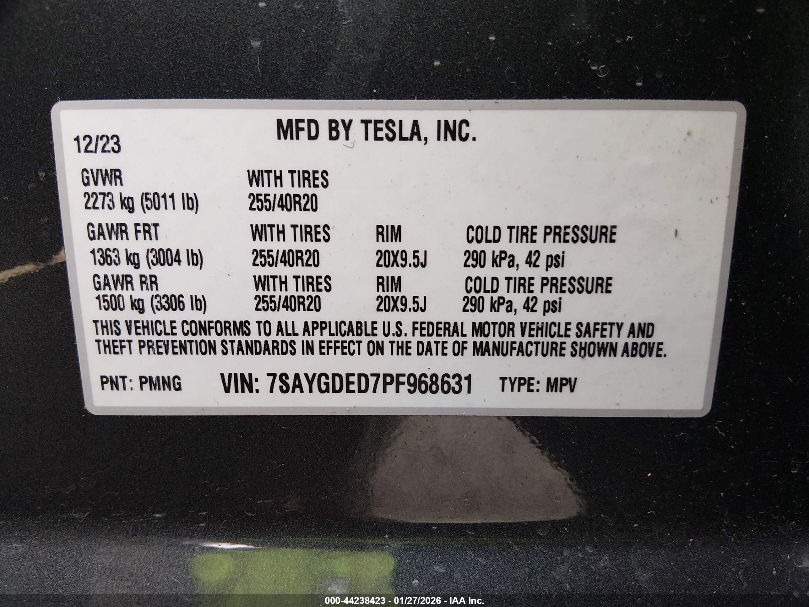 TESLA MODEL image 9