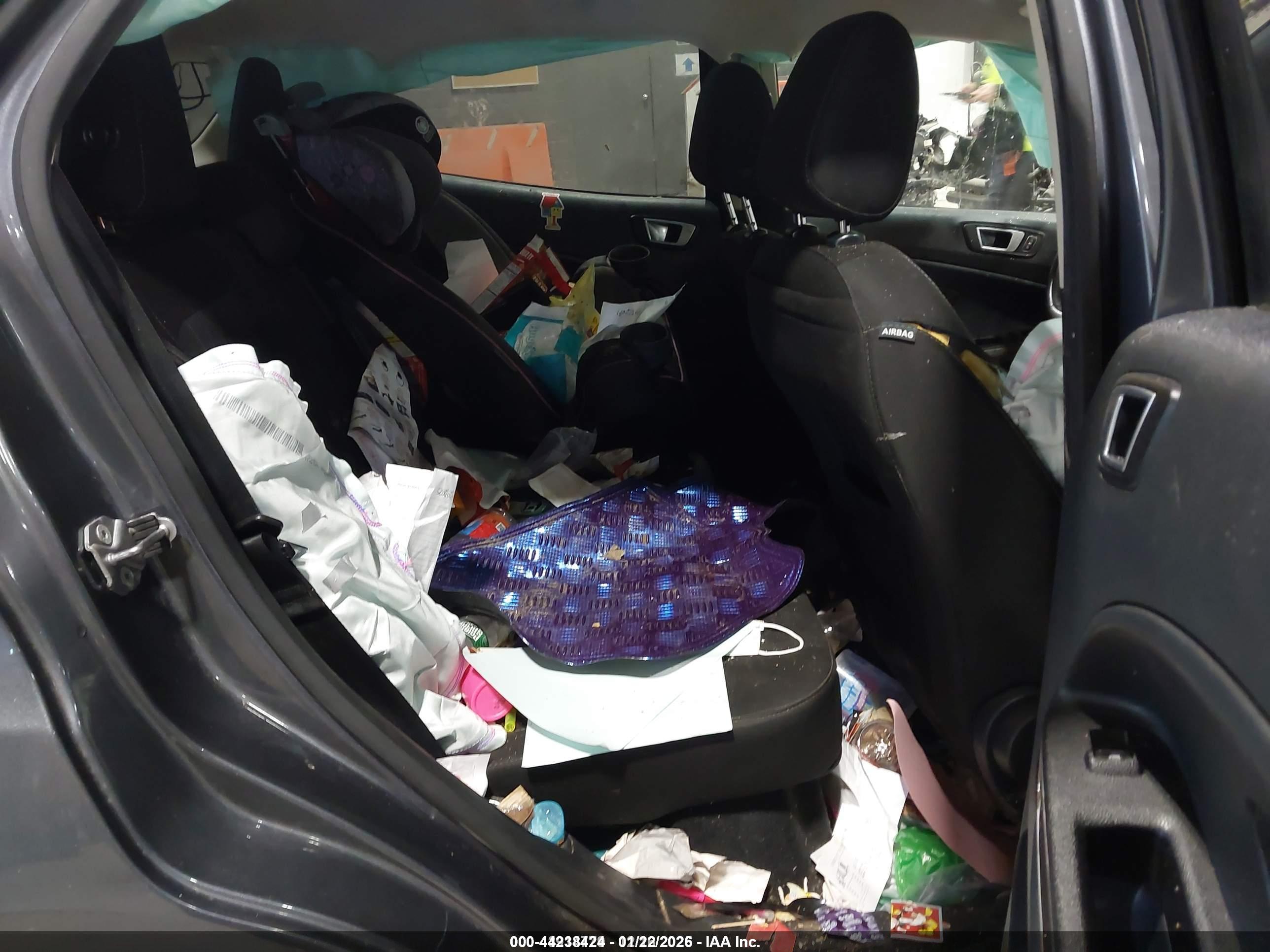 FORD ECOSPORT image 8