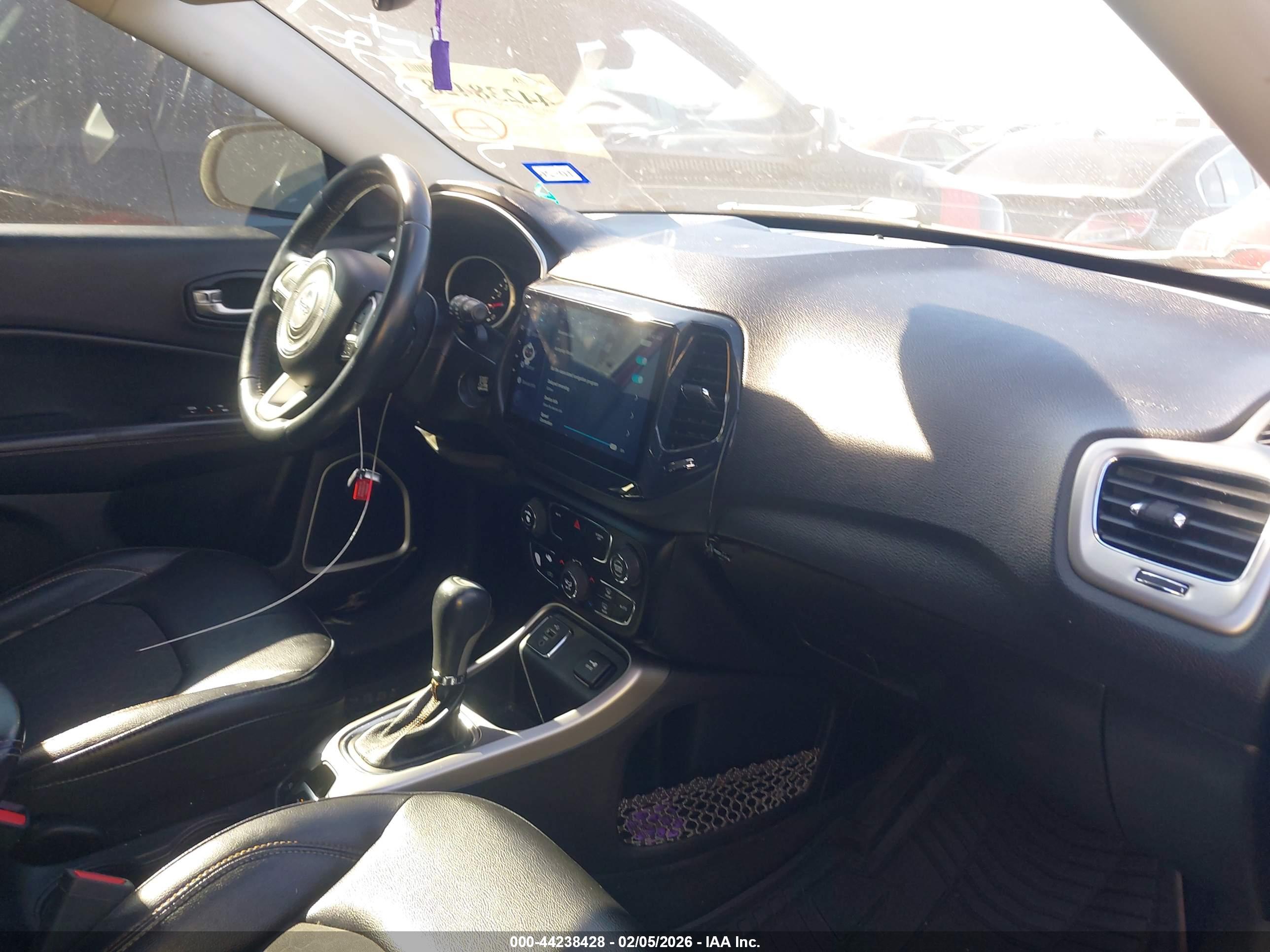 JEEP COMPASS image 5