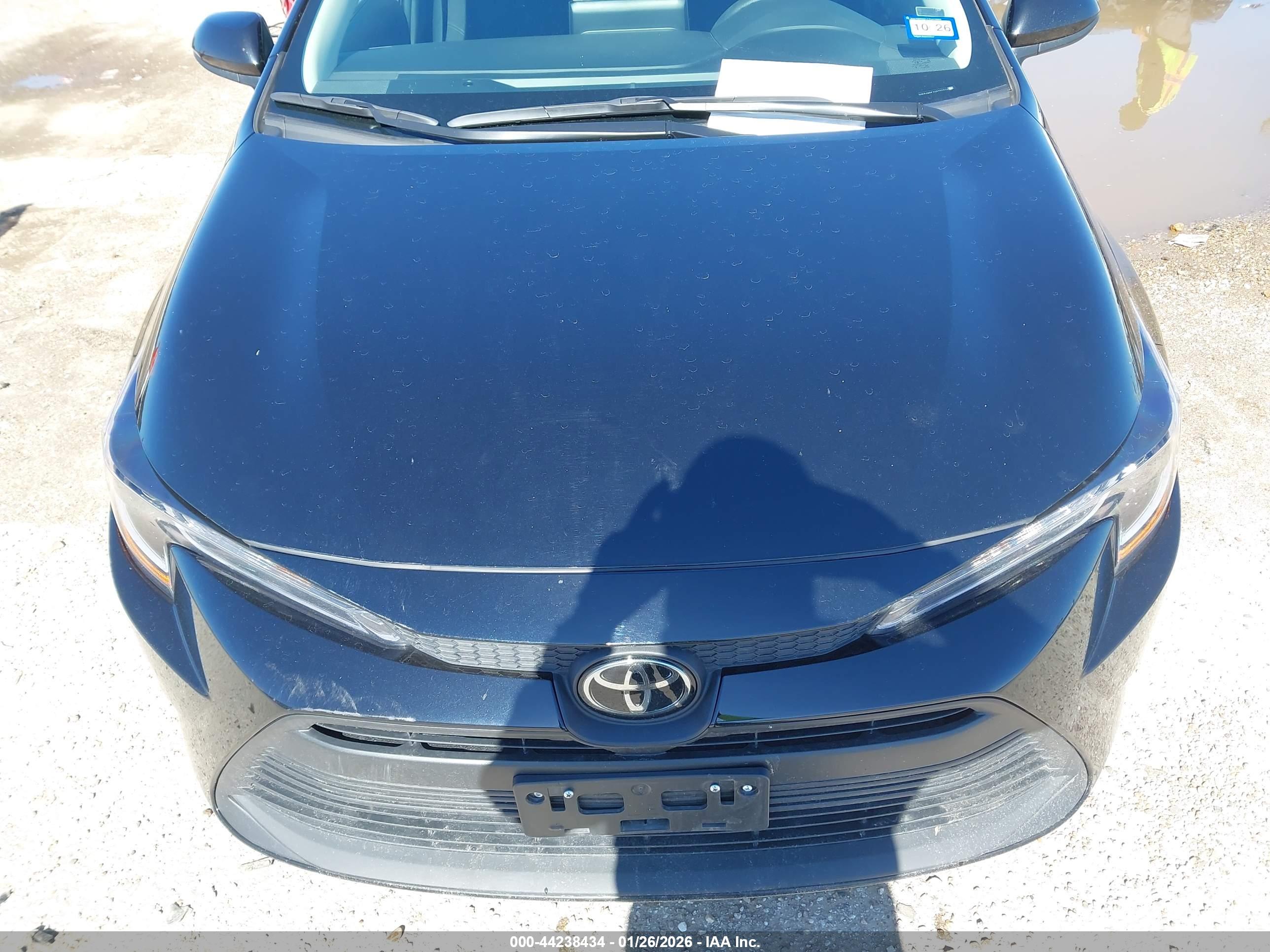 TOYOTA COROLLA image 6