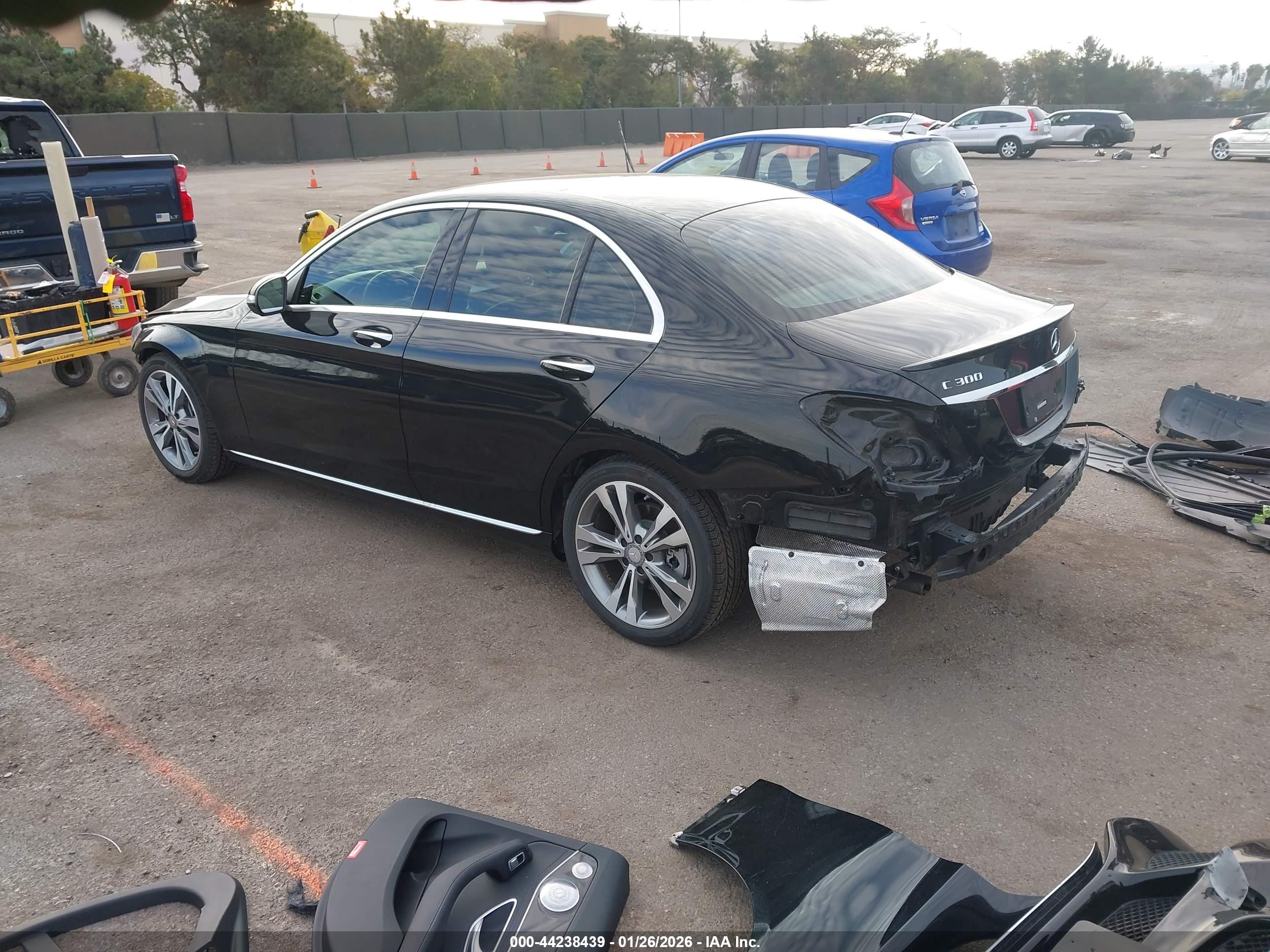 MERCEDES-BENZ C image 3