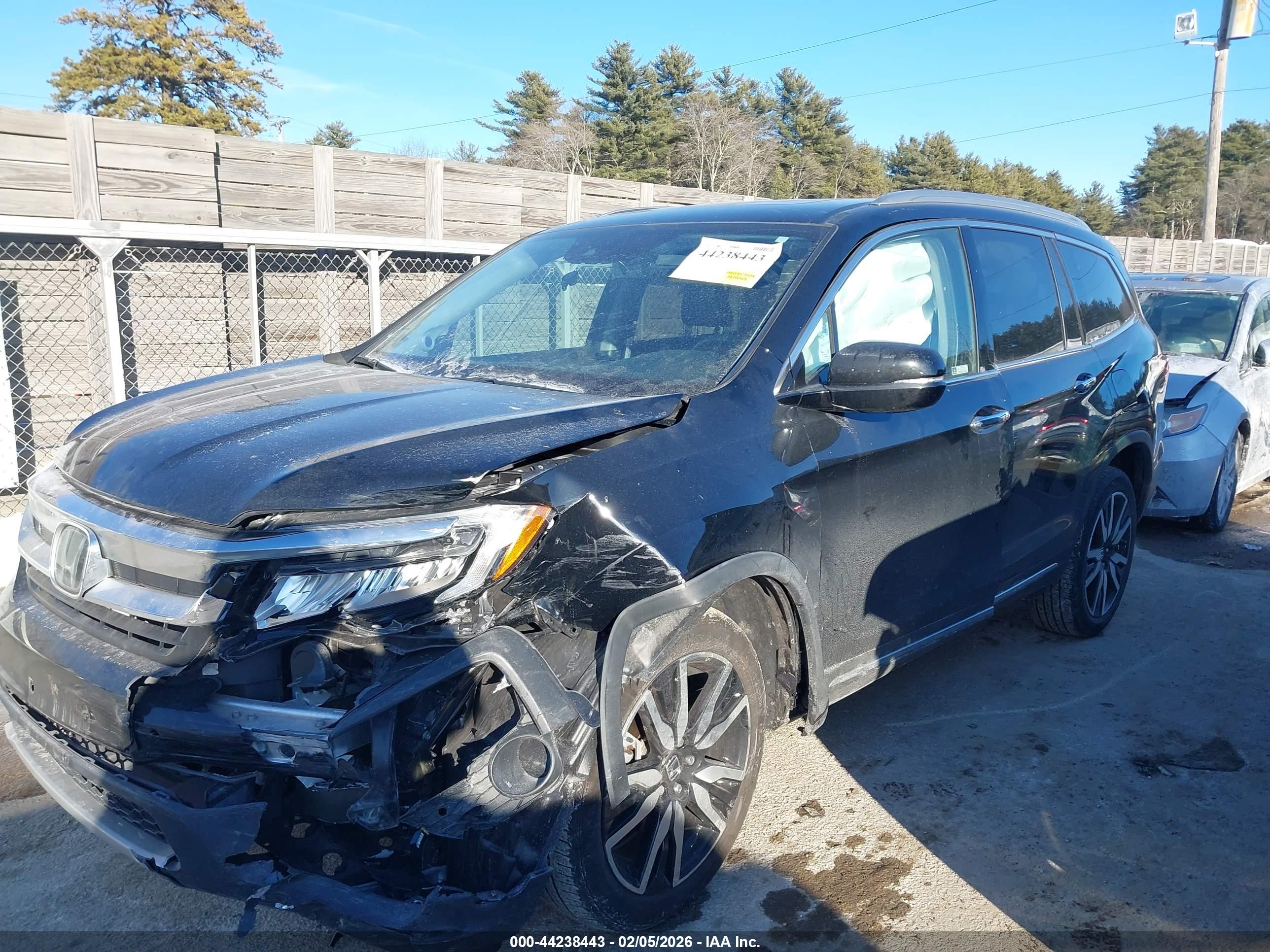 HONDA PILOT image 2