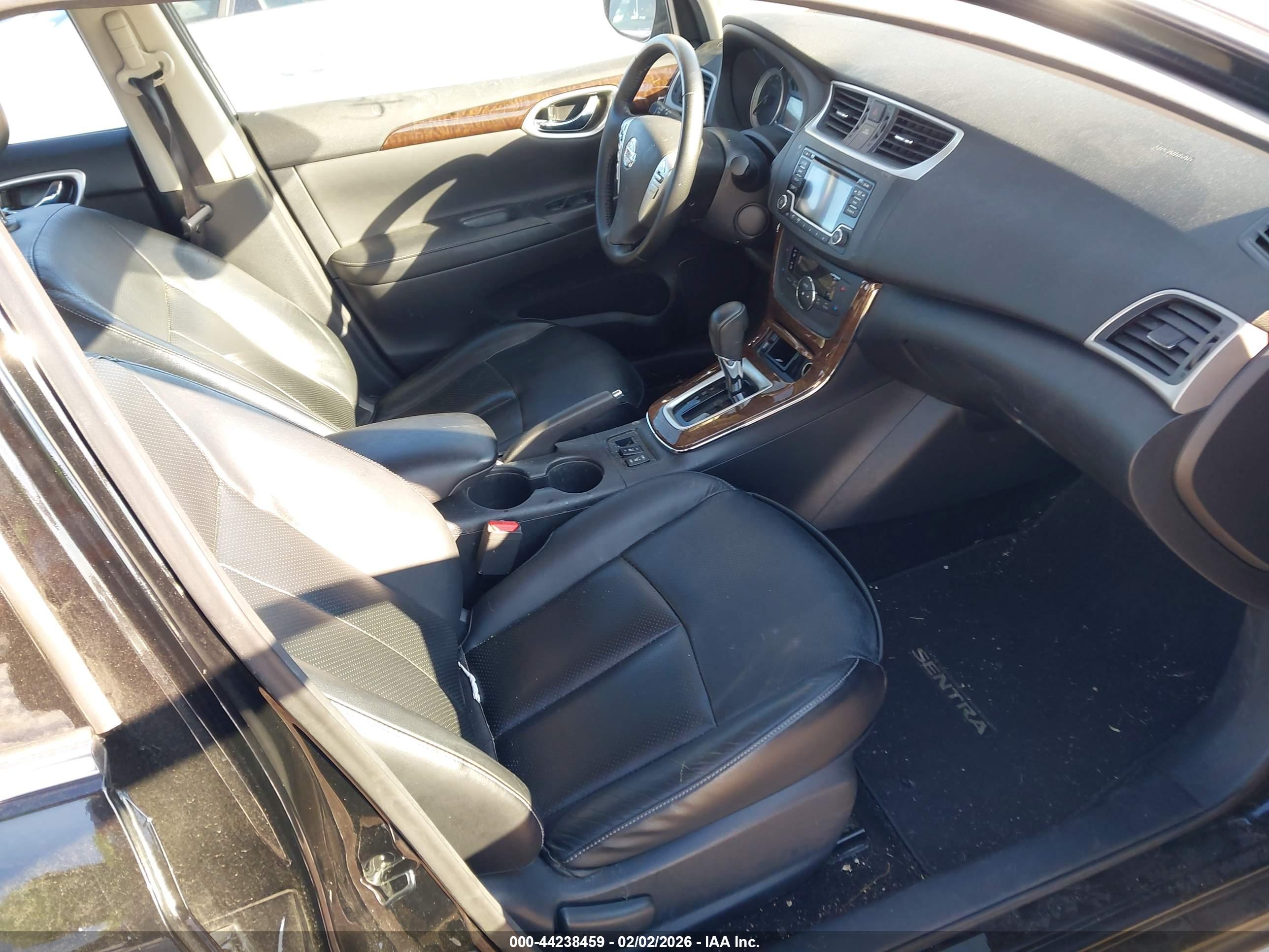 NISSAN SENTRA image 5