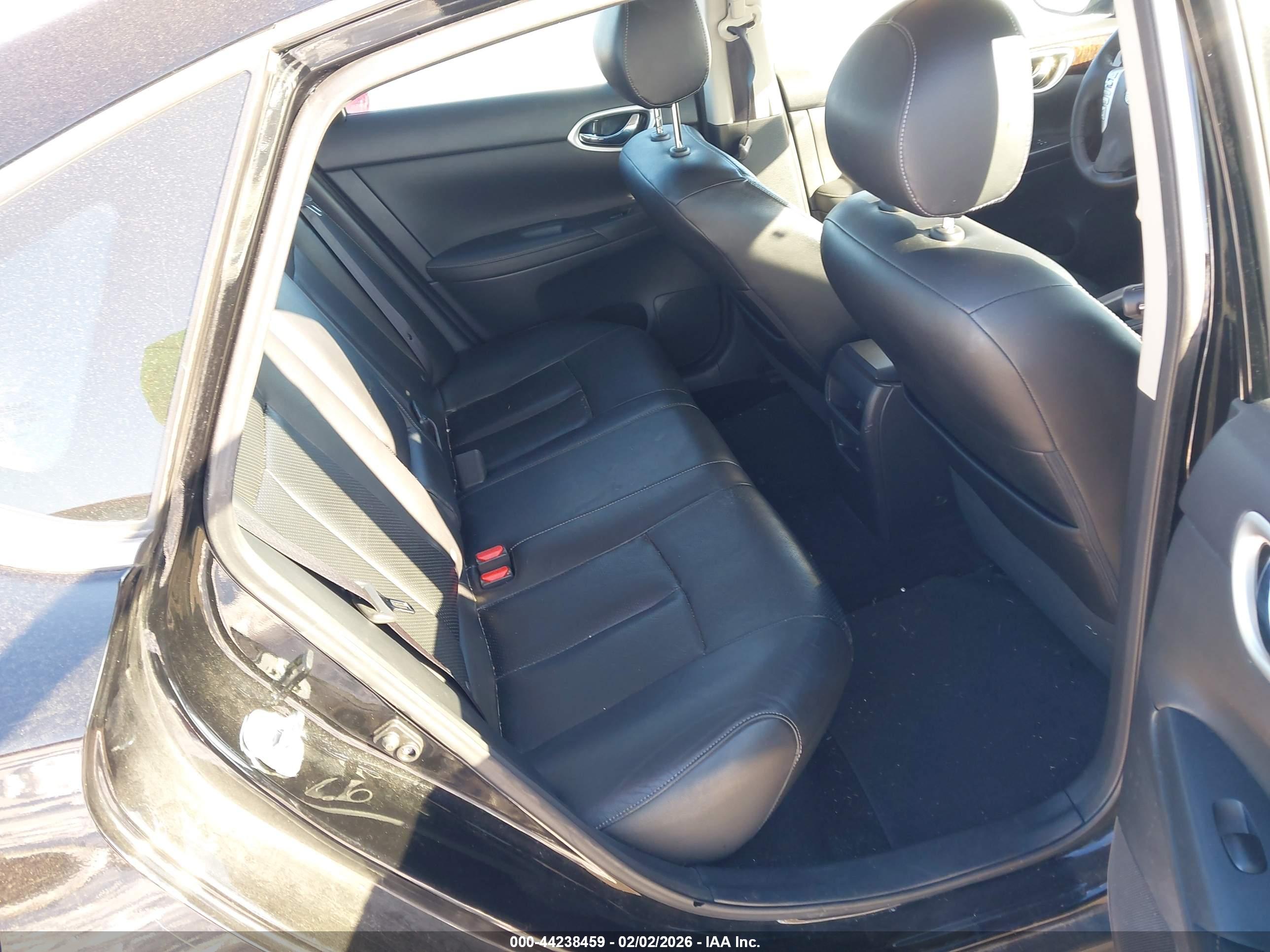 NISSAN SENTRA image 8