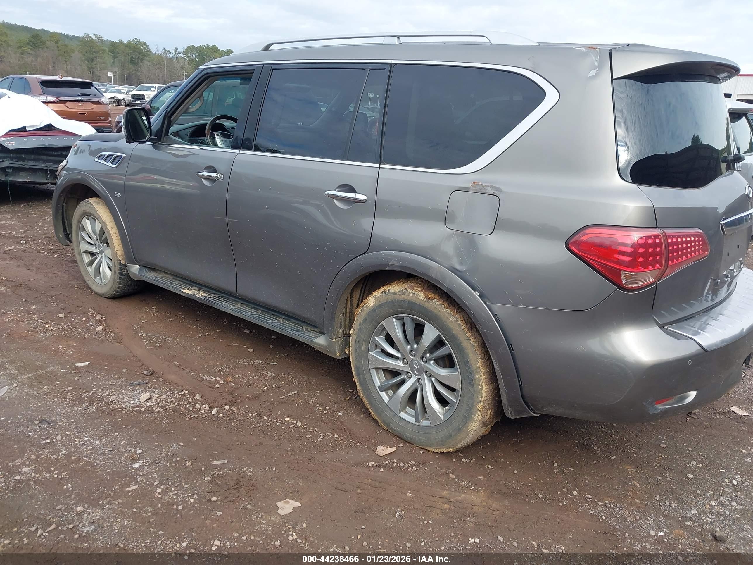 INFINITI QX80 image 3