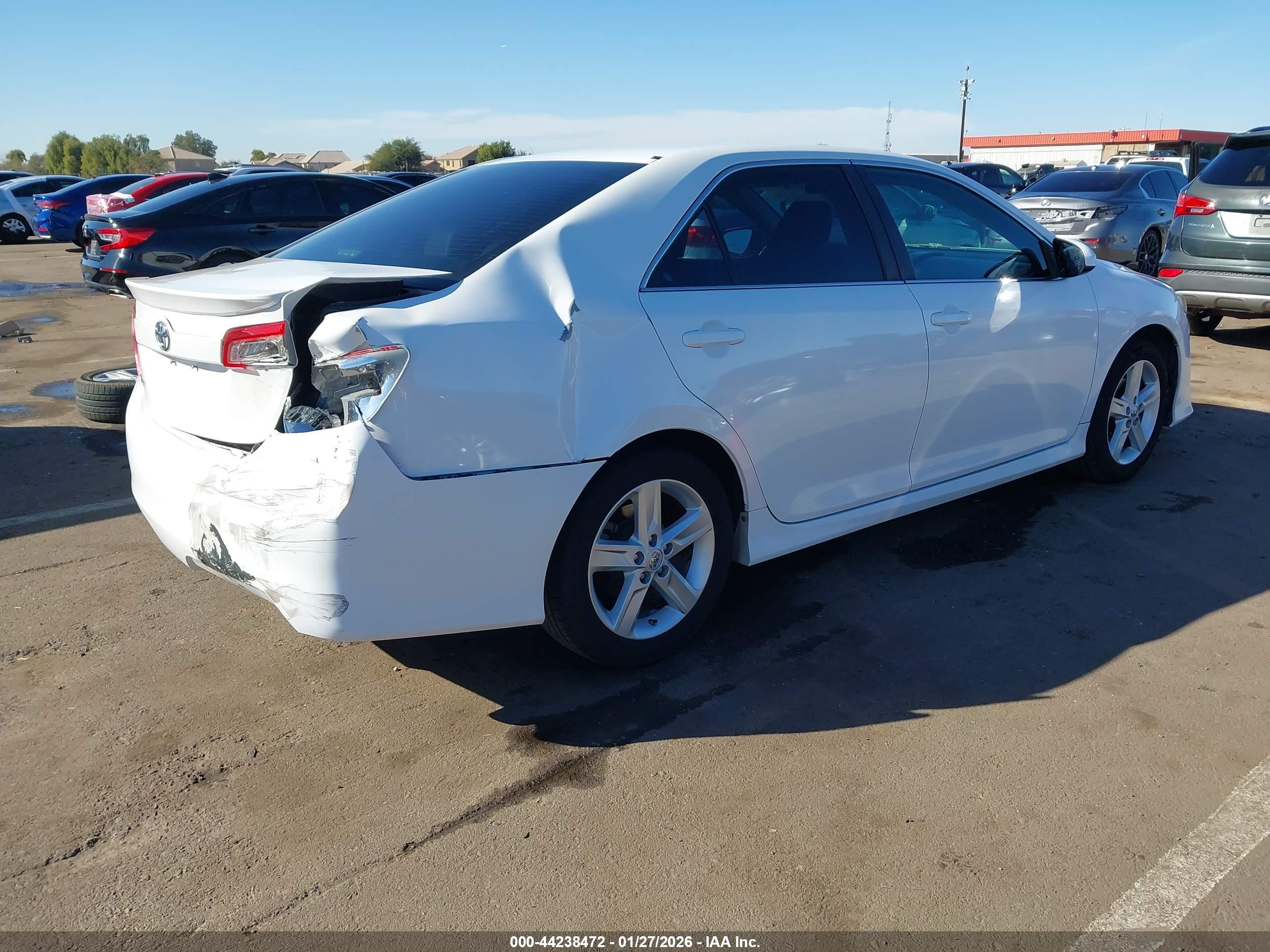 TOYOTA CAMRY image 4