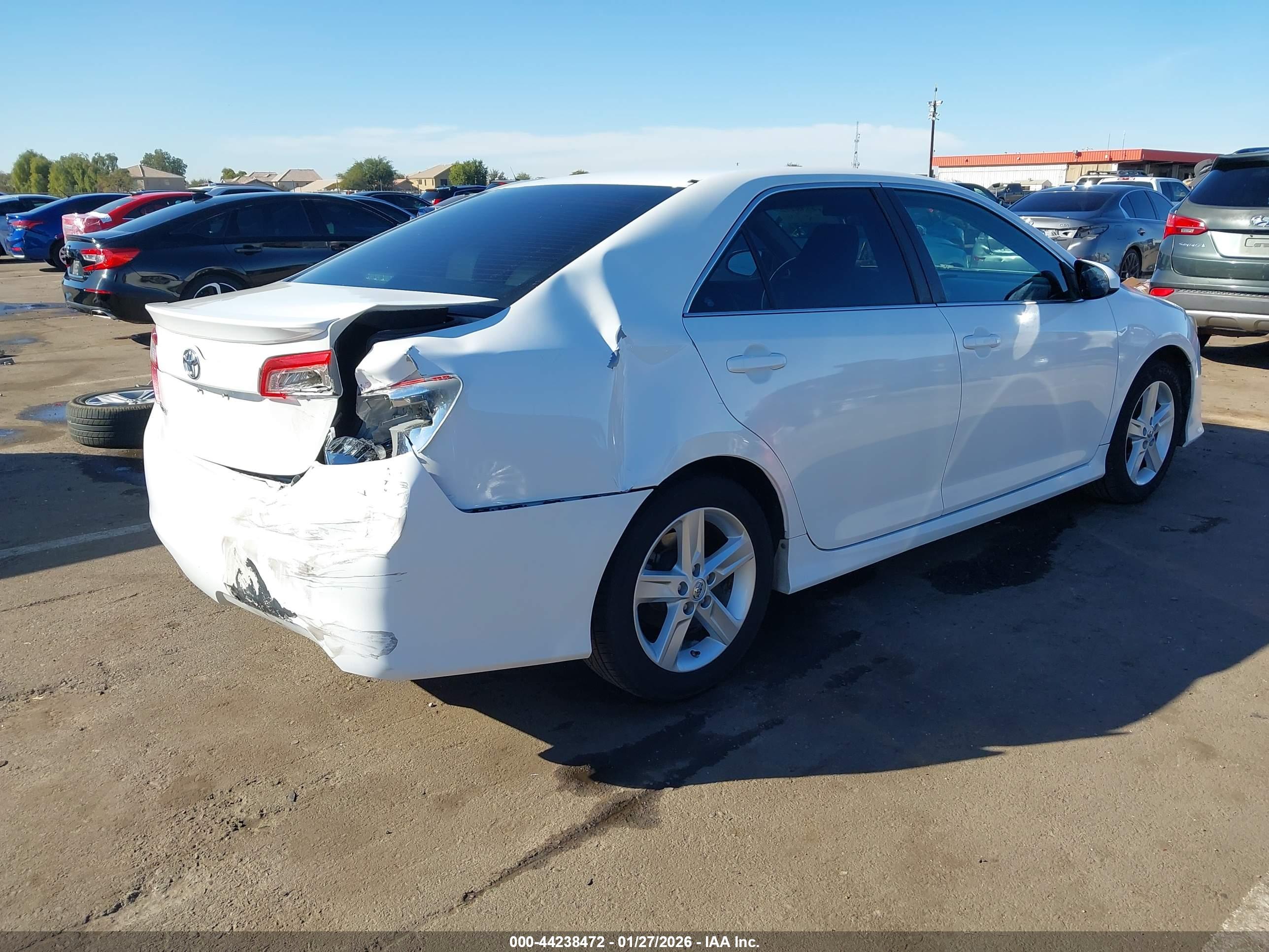 TOYOTA CAMRY image 6