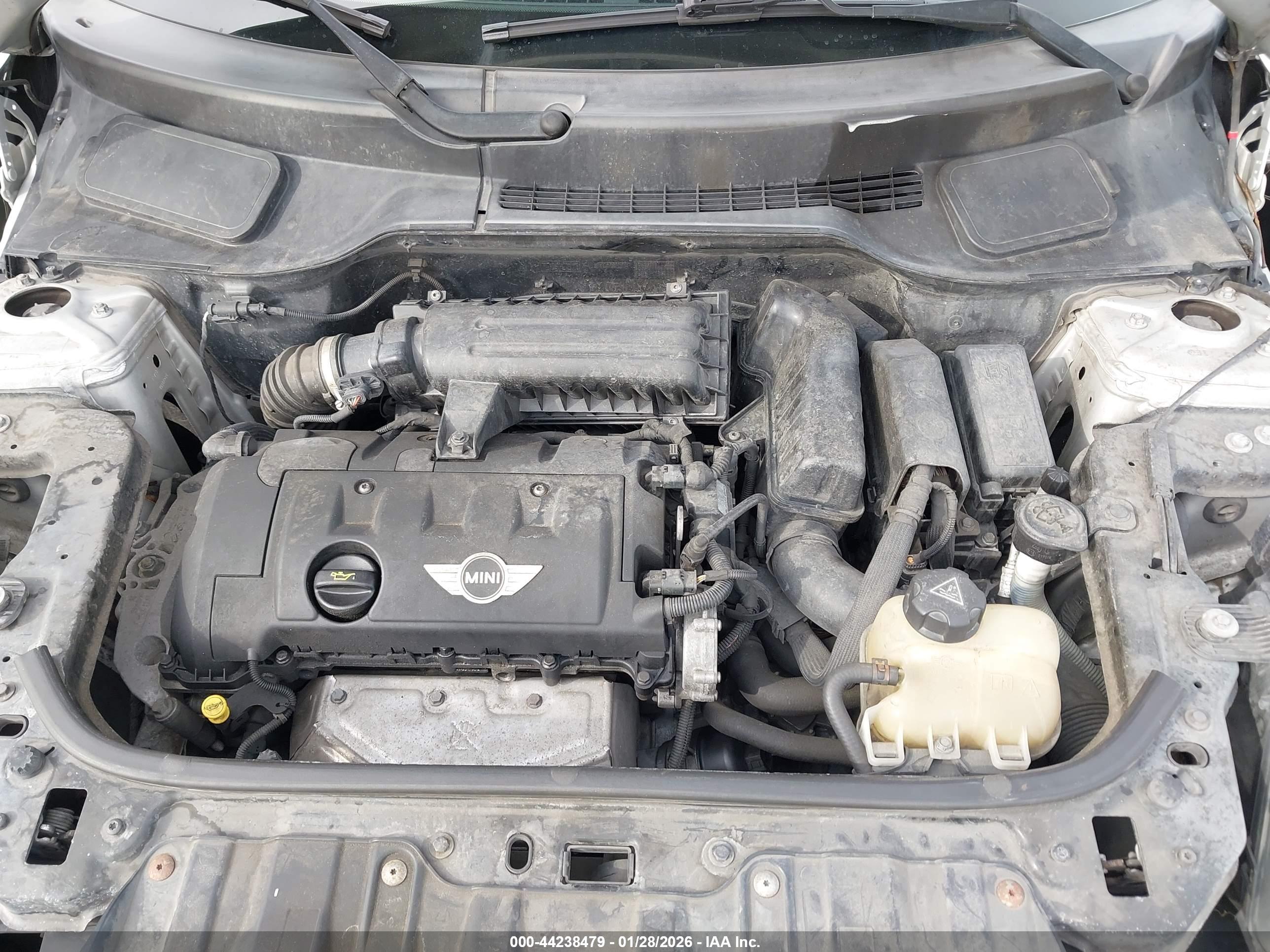 MINI COUNTRYMAN image 10