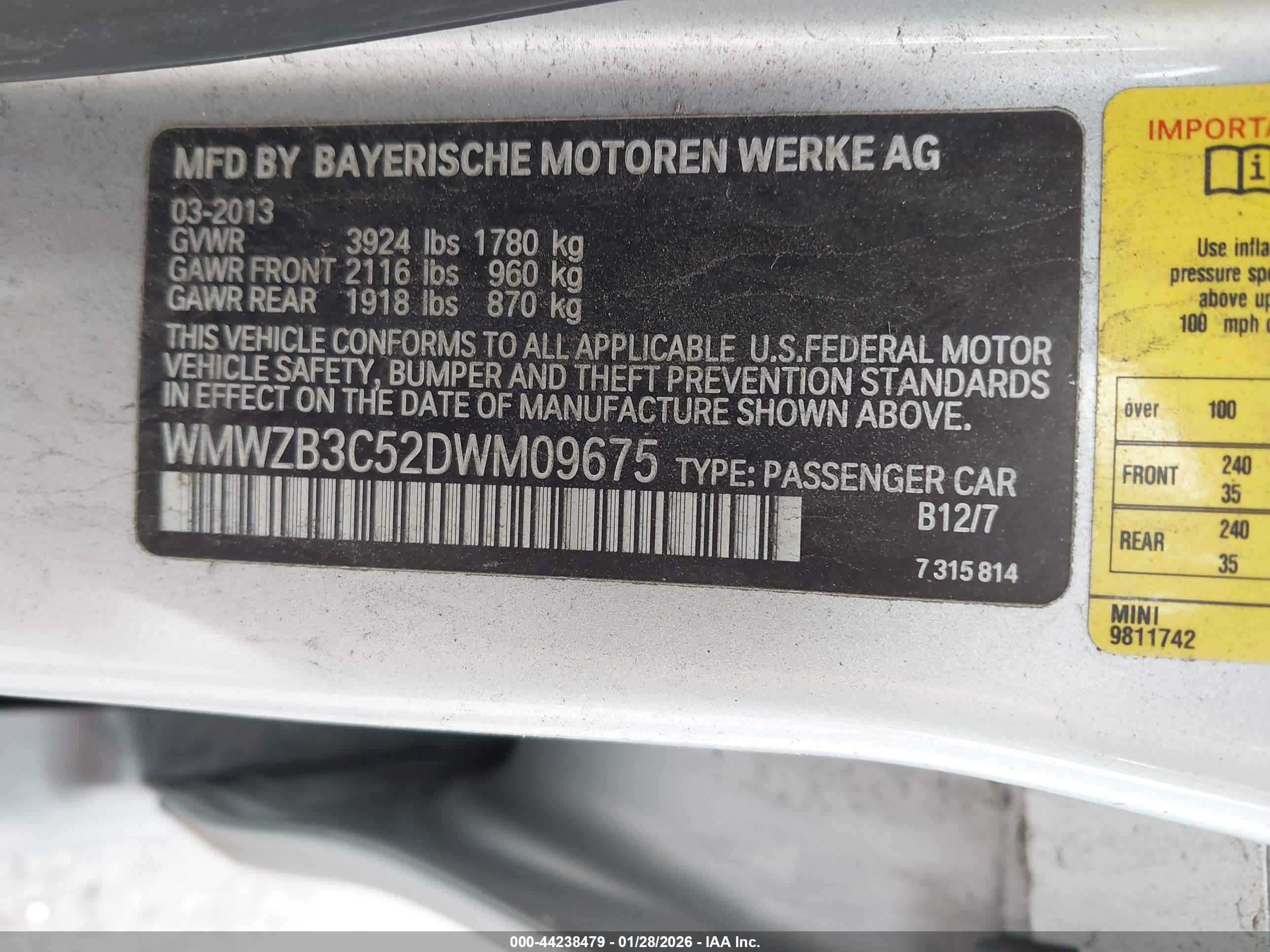 MINI COUNTRYMAN image 9