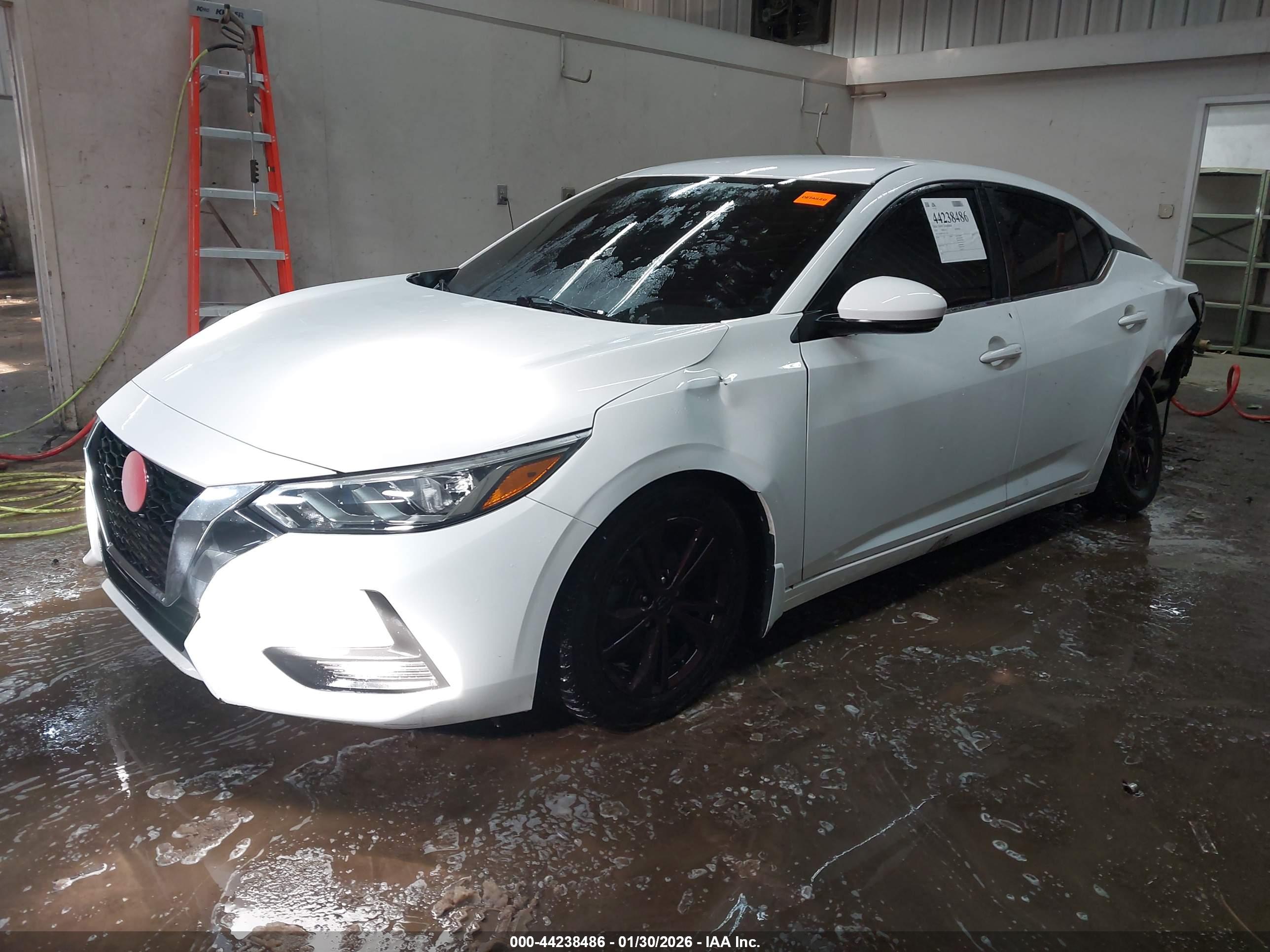 NISSAN SENTRA image 2