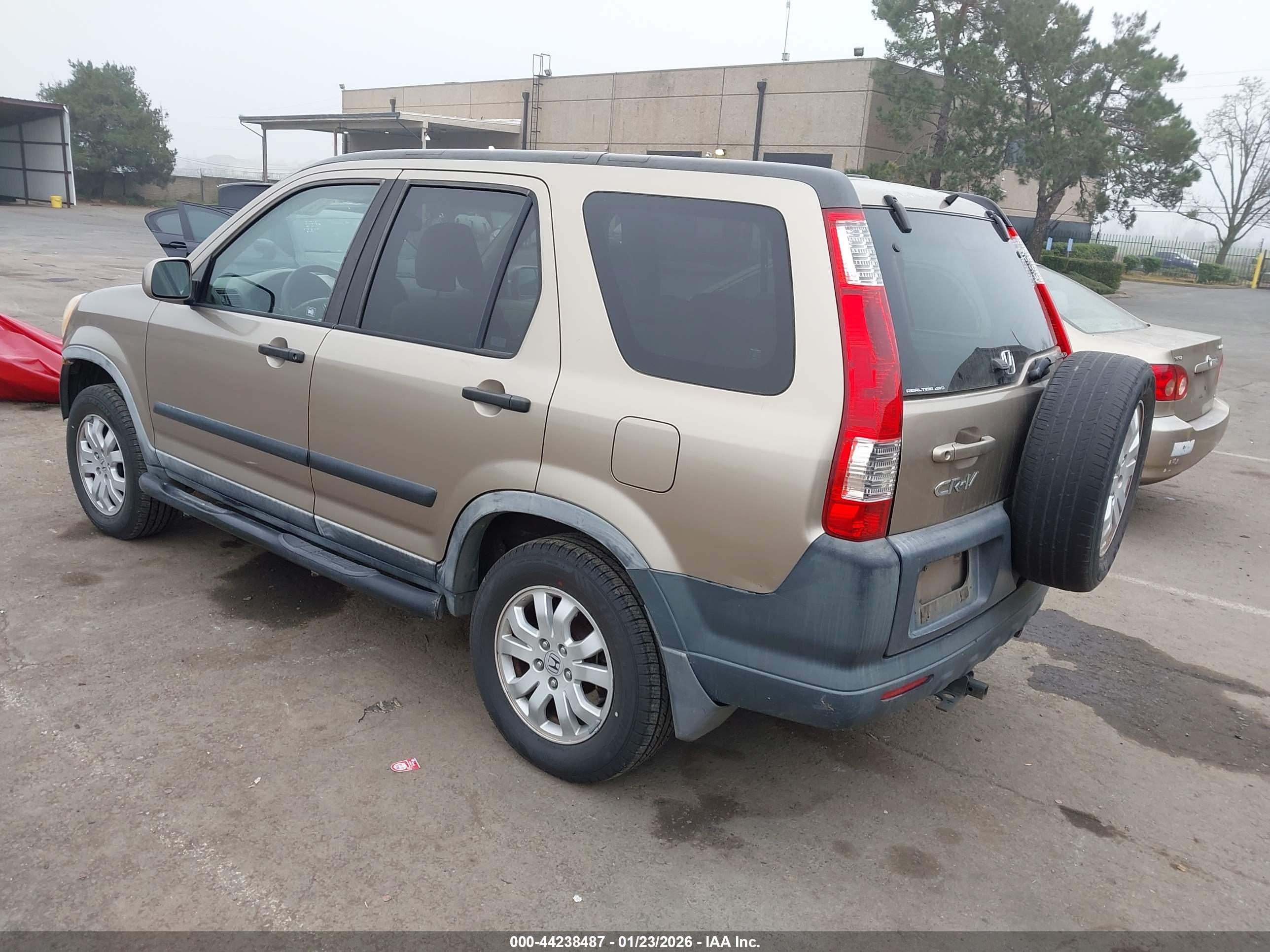 HONDA CR-V image 3
