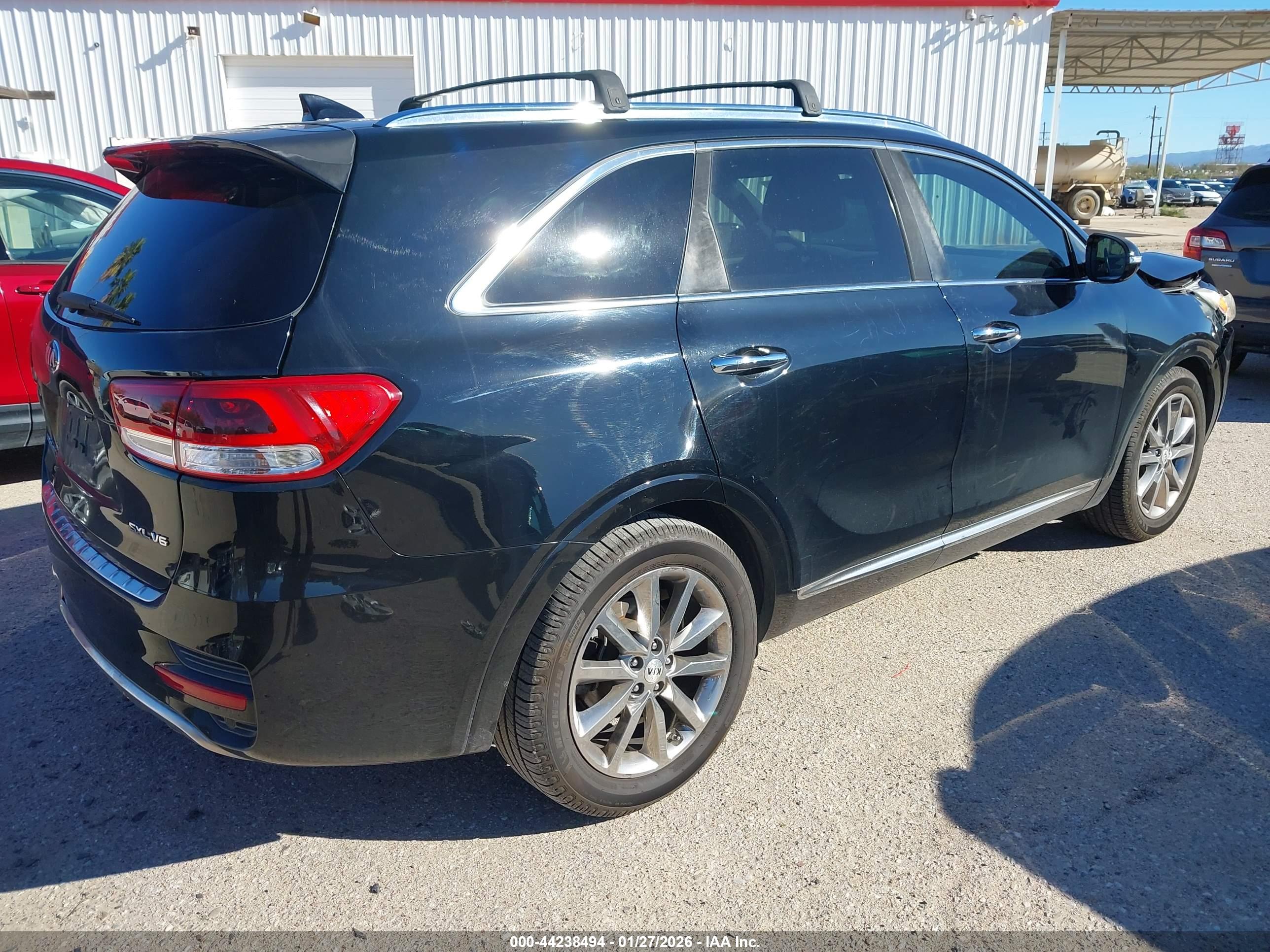 KIA SORENTO image 4
