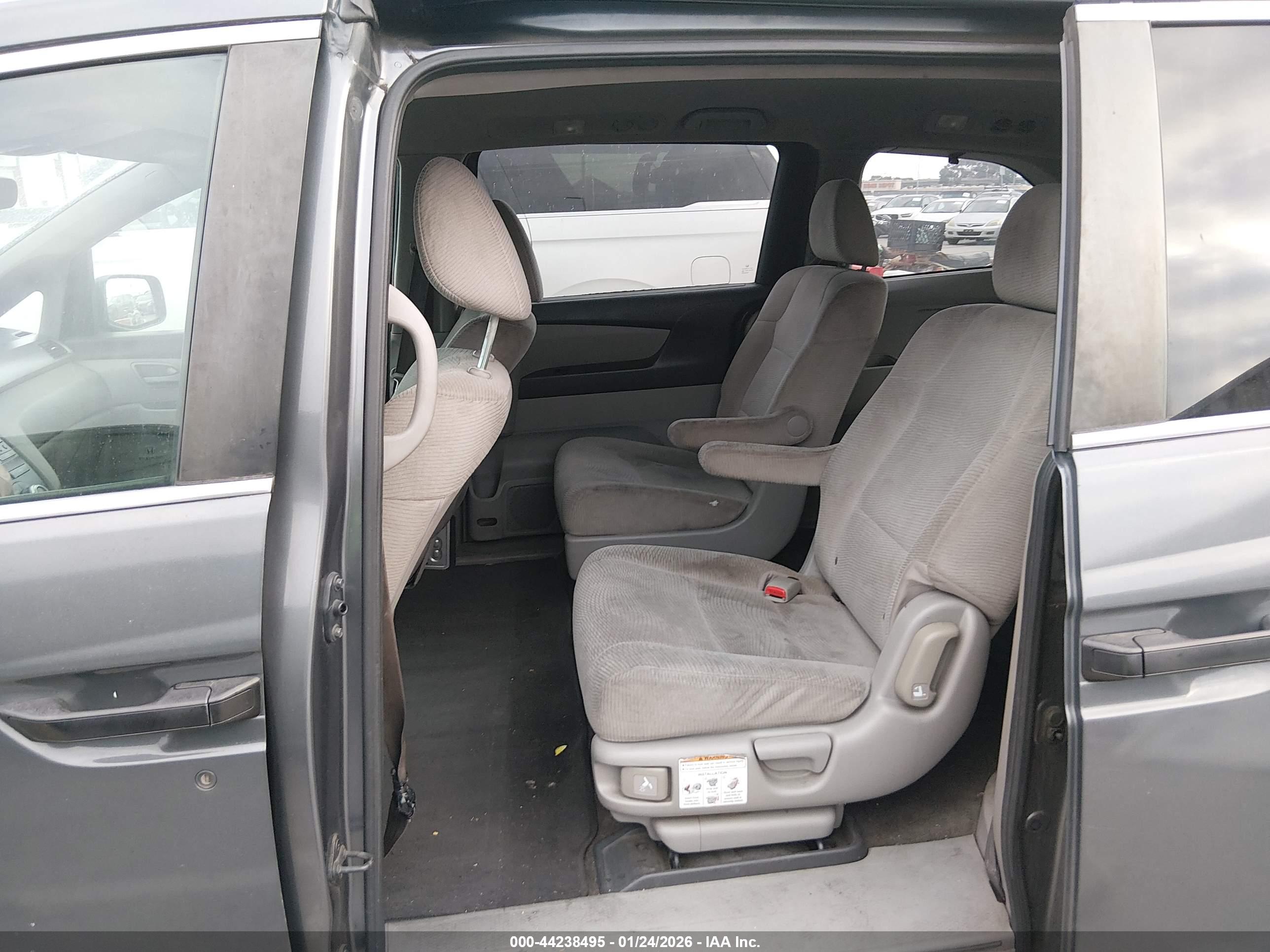 HONDA ODYSSEY image 8
