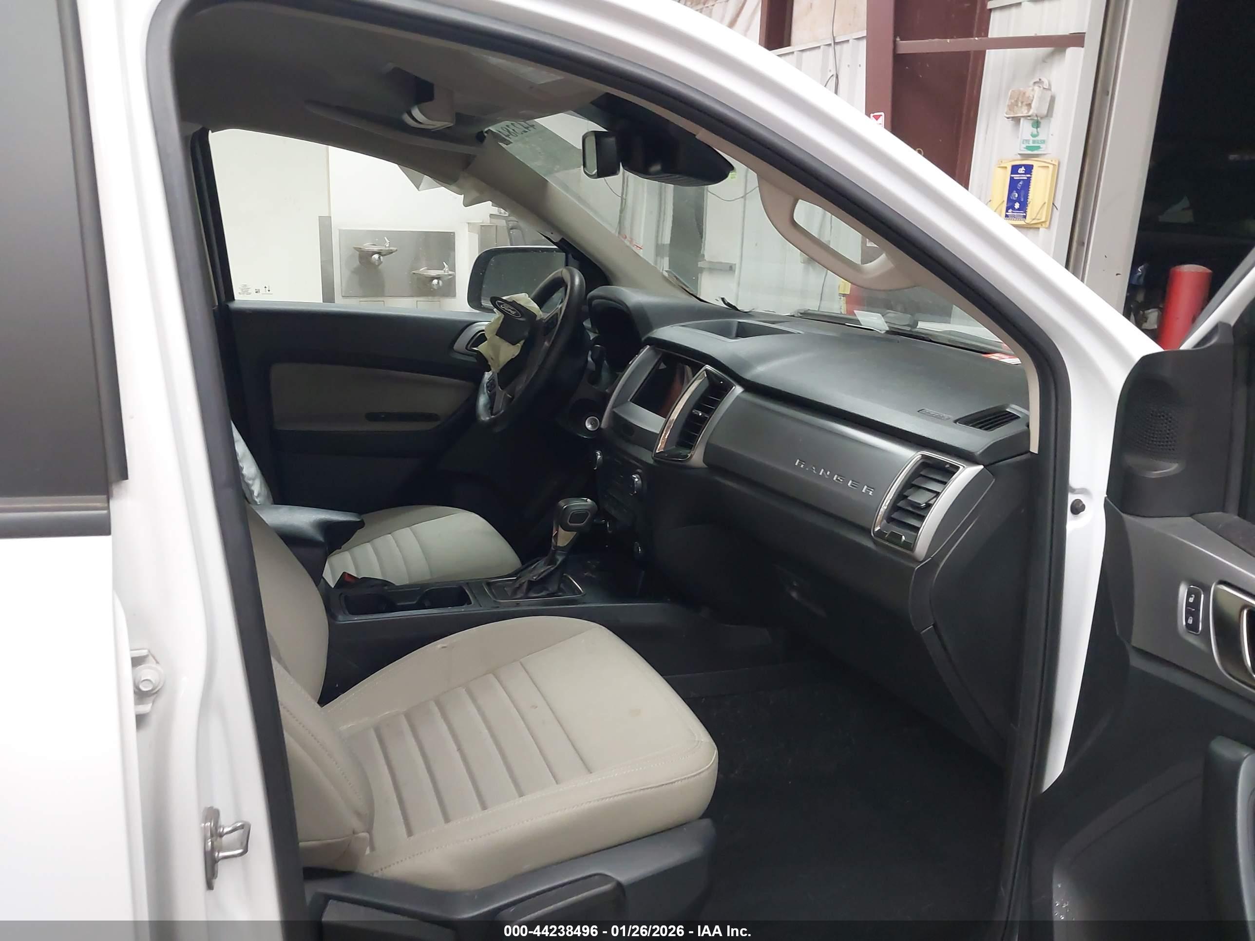 FORD RANGER image 5
