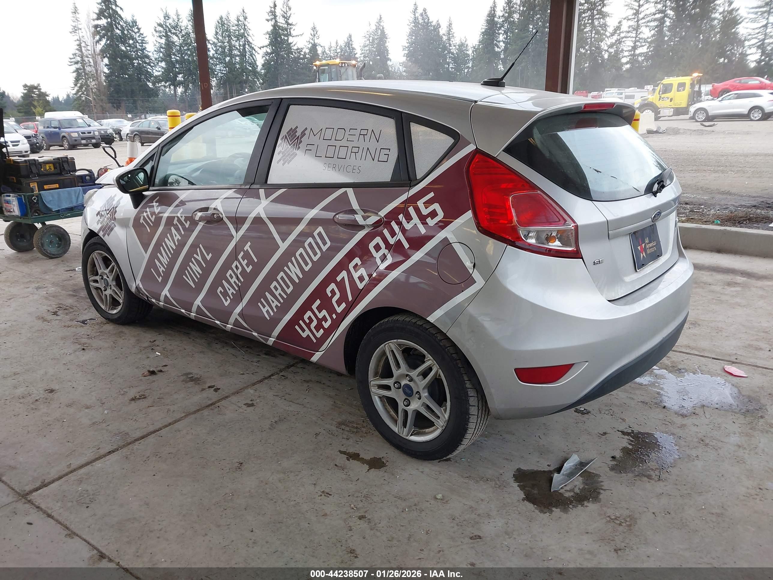 FORD FIESTA image 3