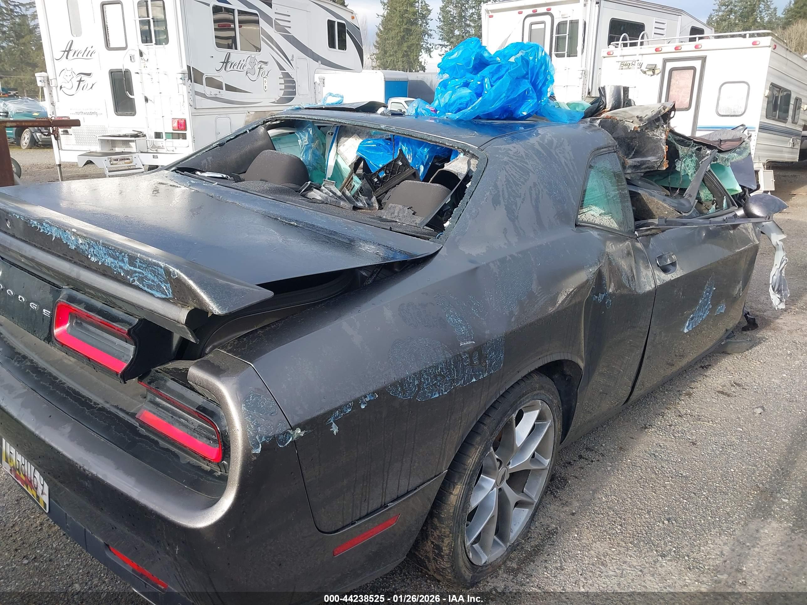 DODGE CHALLENGER image 4