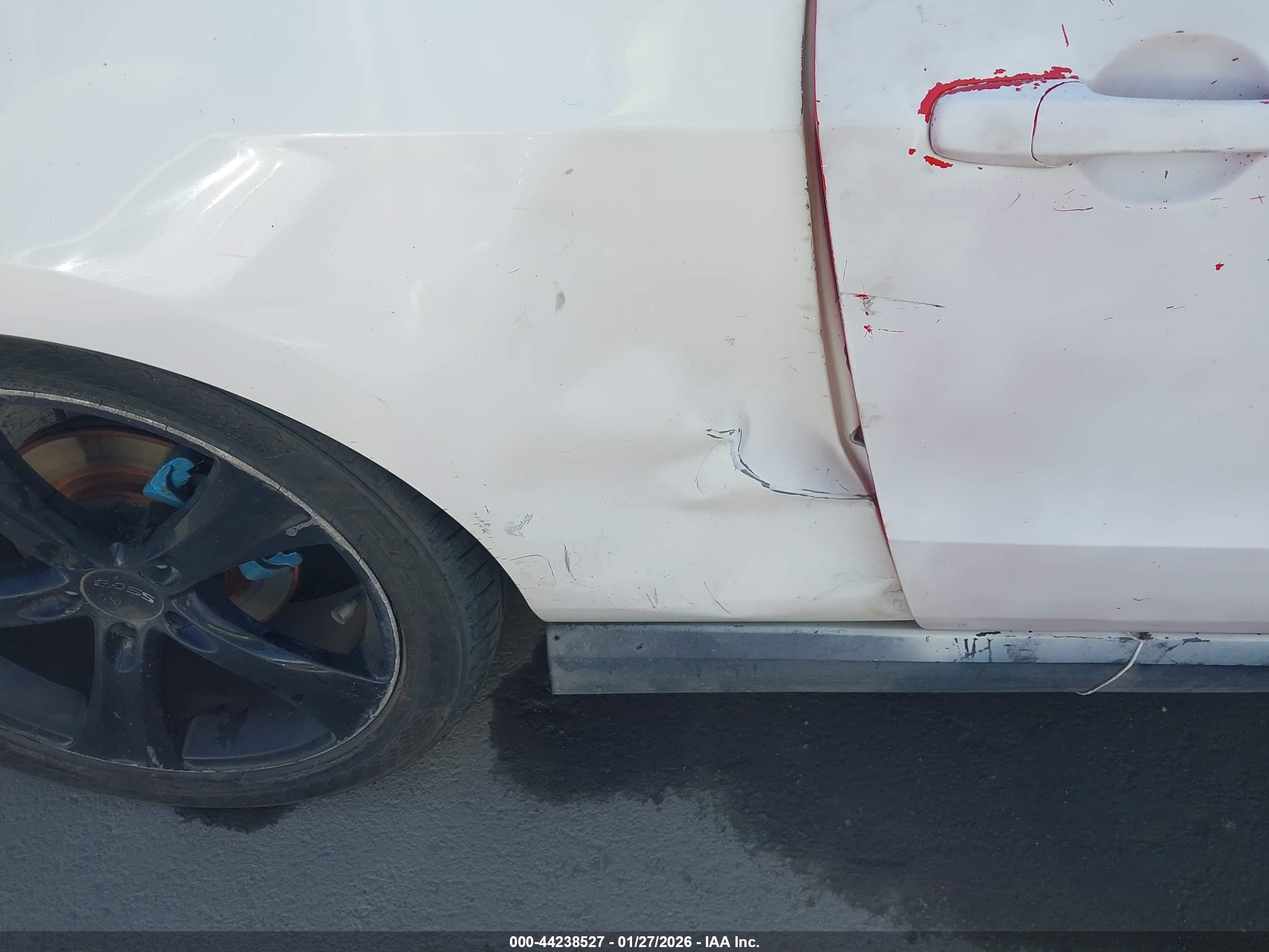 FORD MUSTANG image 6