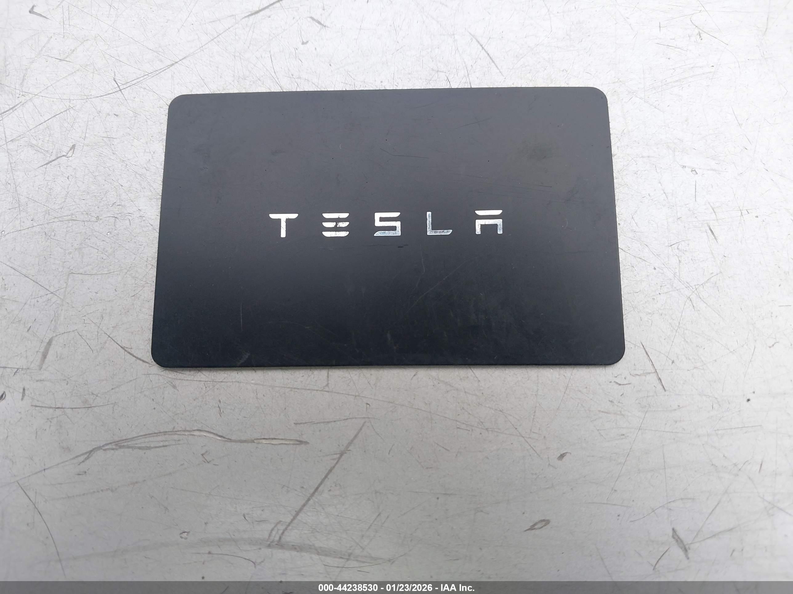 TESLA MODEL image 11