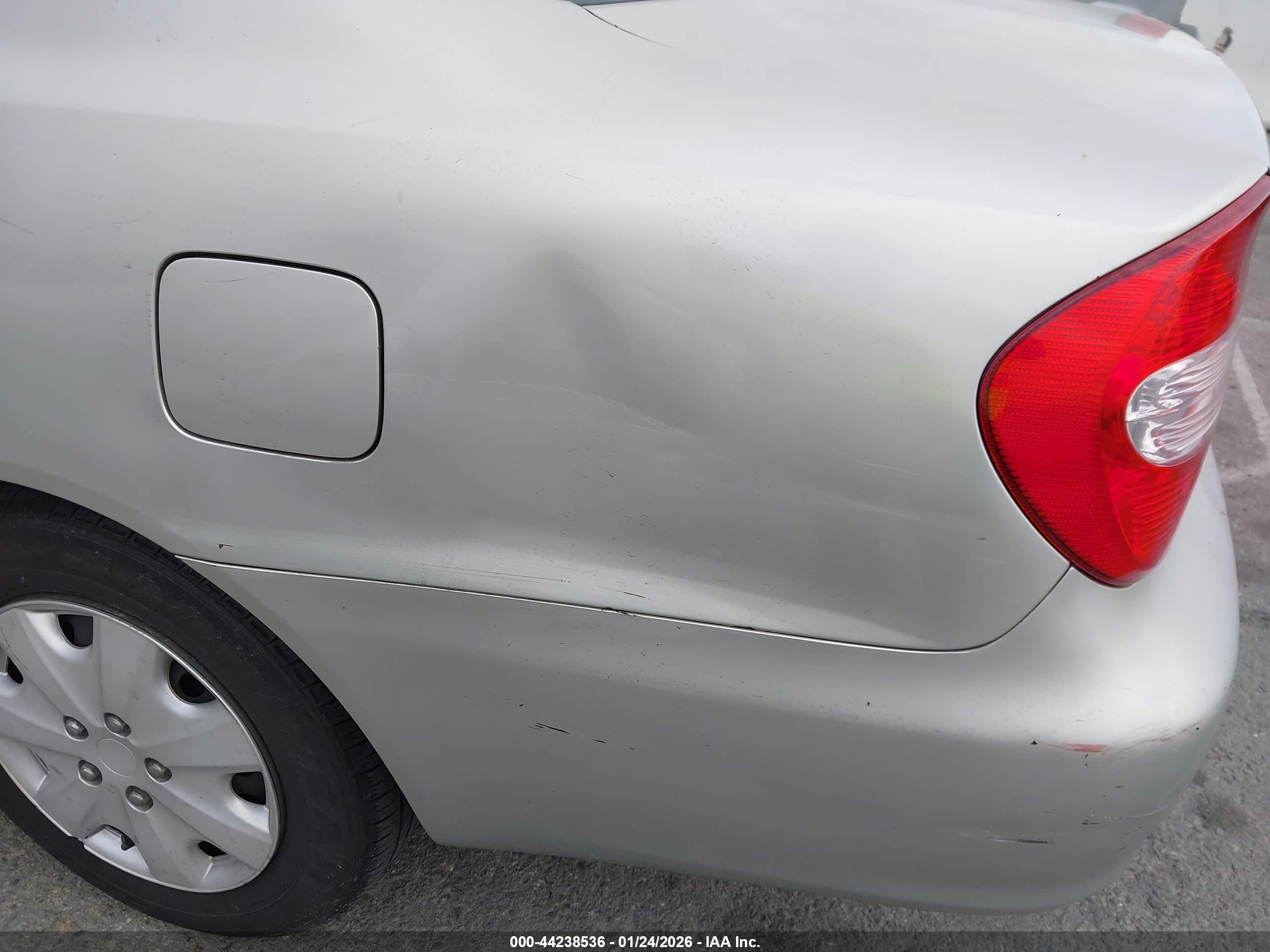 TOYOTA CAMRY image 6