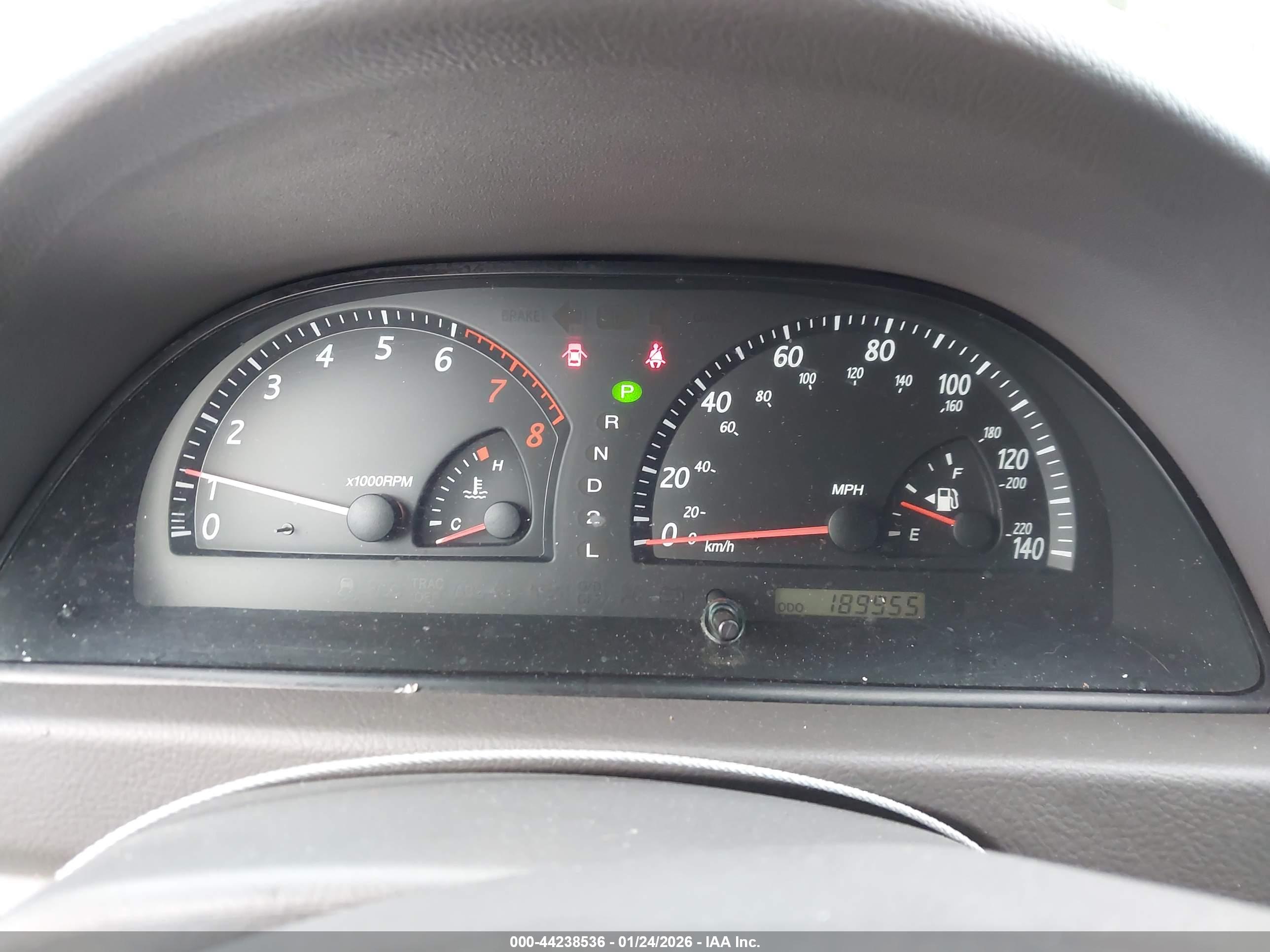 TOYOTA CAMRY image 7