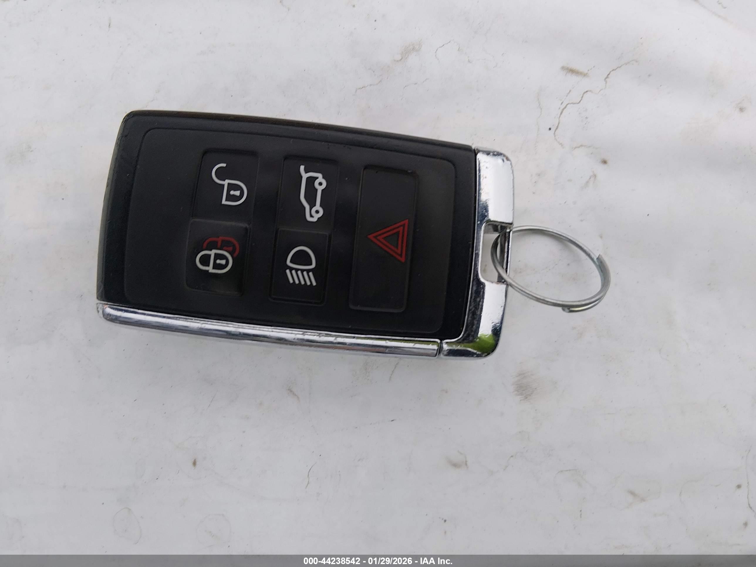 LAND ROVER image 11