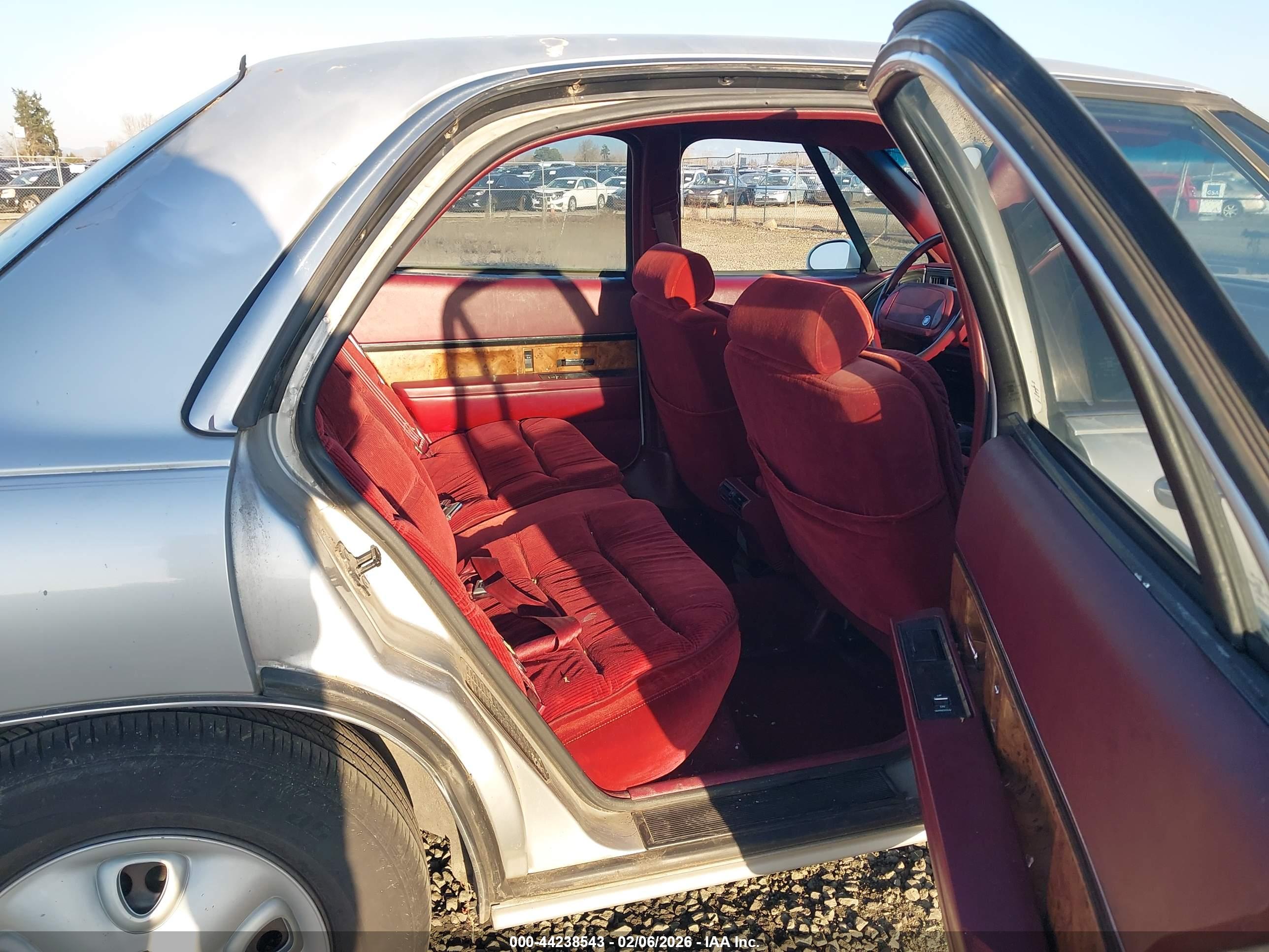 BUICK LESABRE image 8