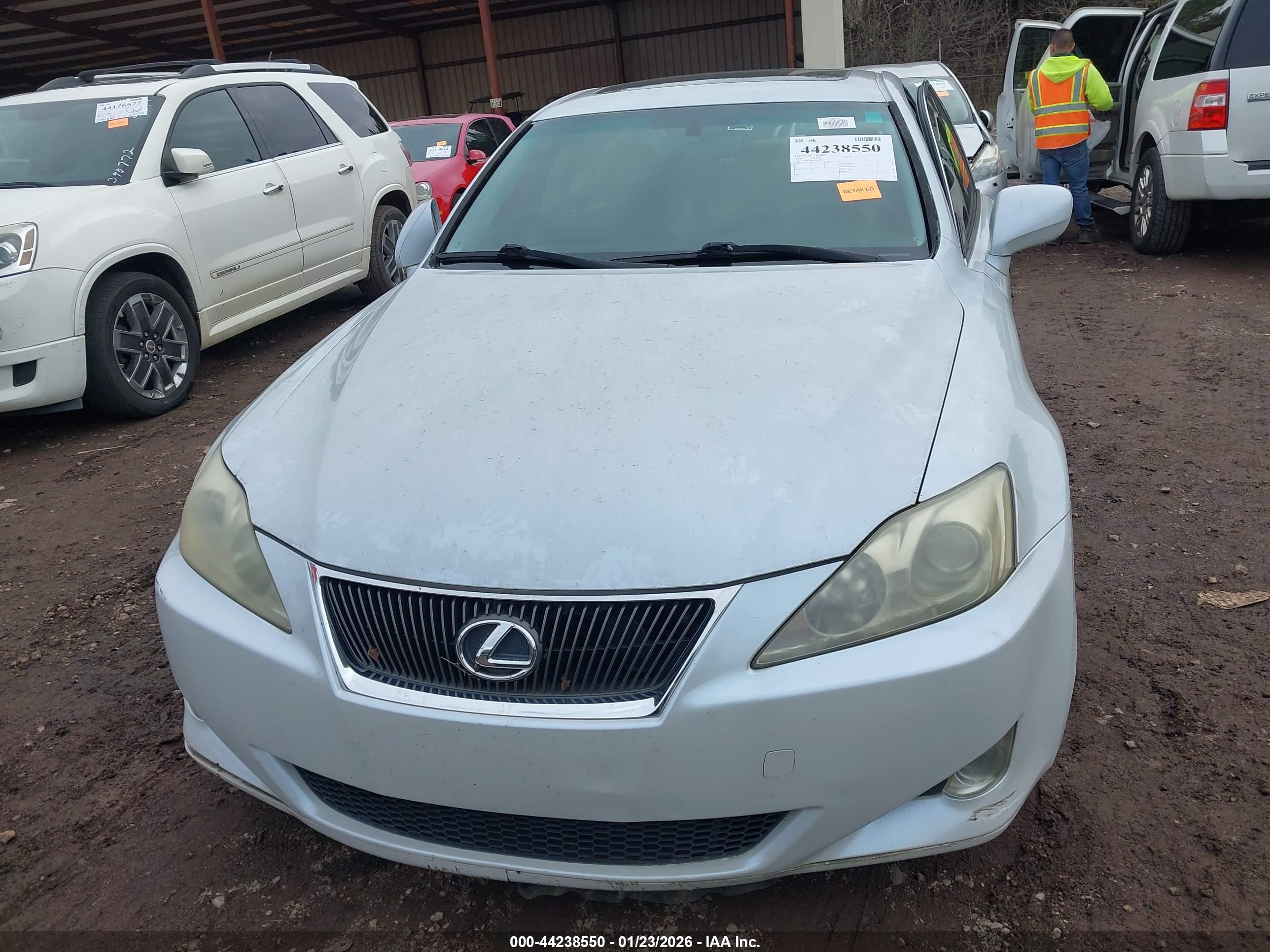 LEXUS IS image 6