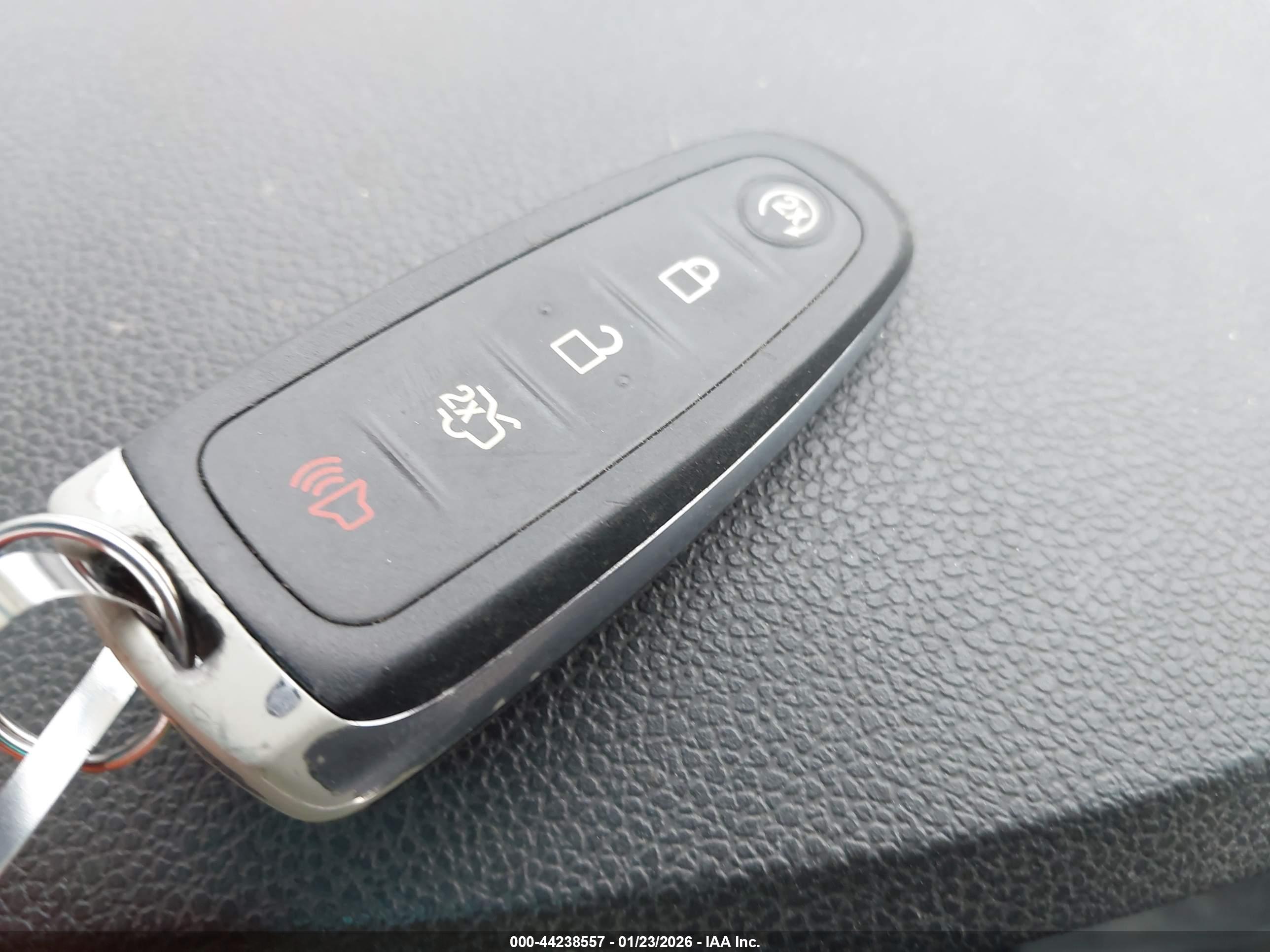 FORD EXPLORER image 11