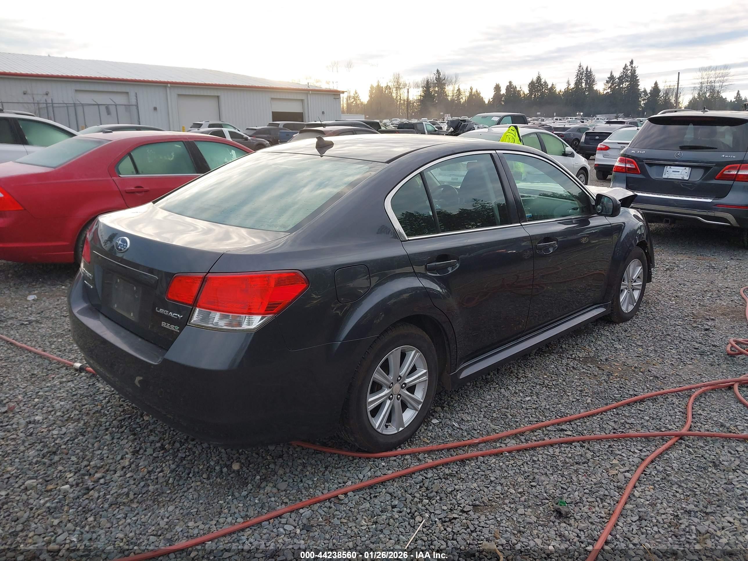 SUBARU LEGACY image 4