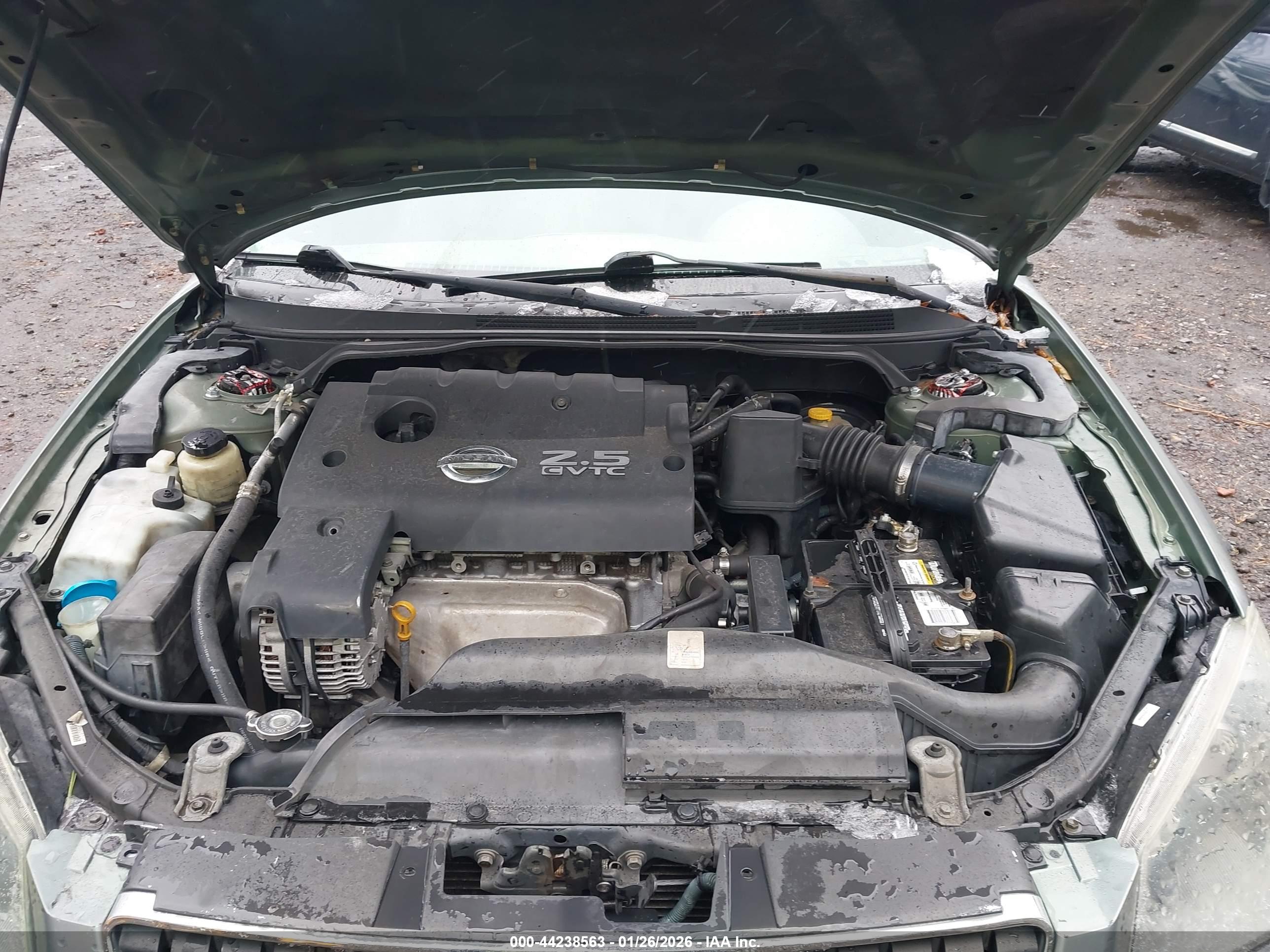 NISSAN ALTIMA image 10