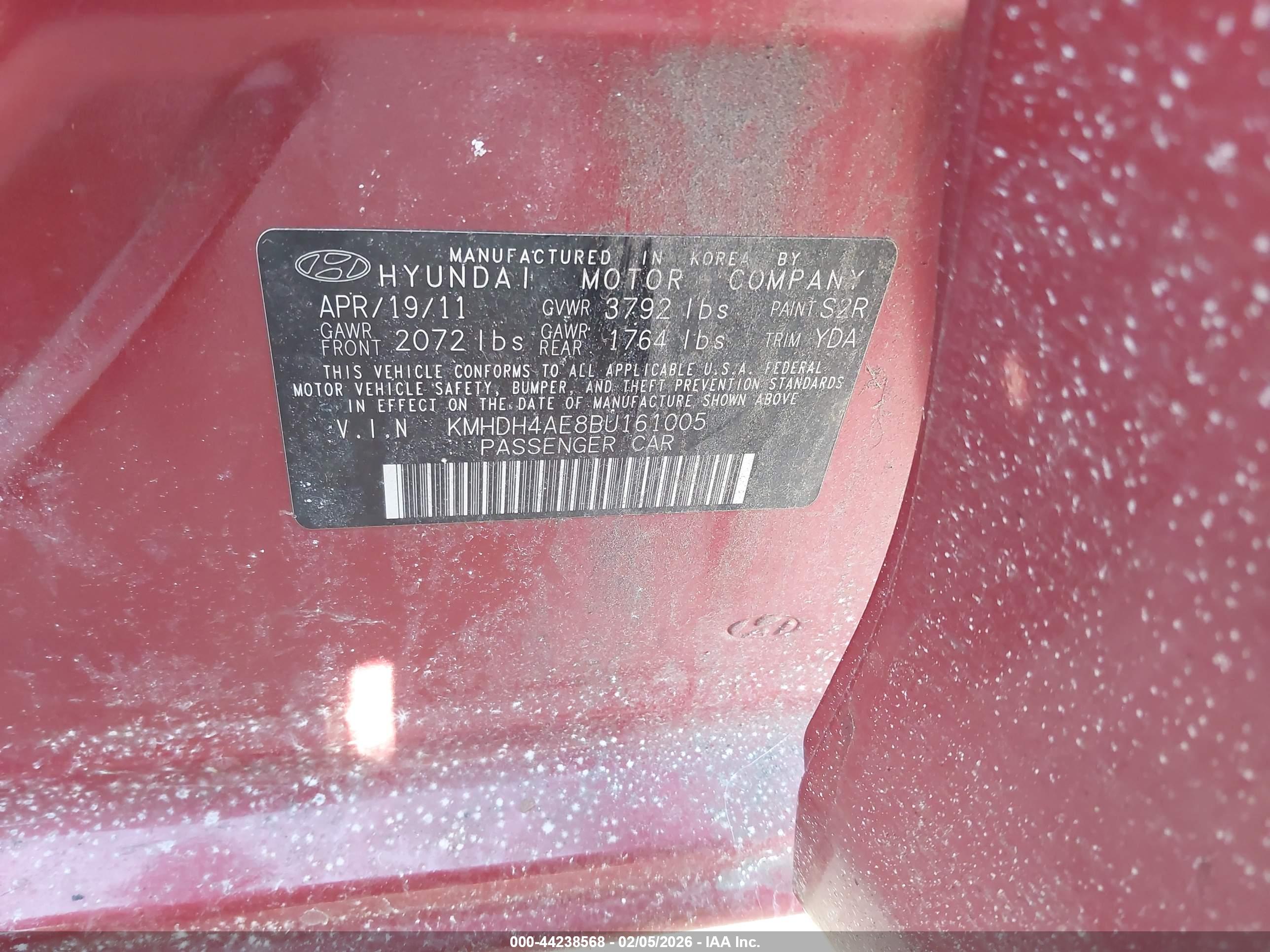 HYUNDAI ELANTRA image 9
