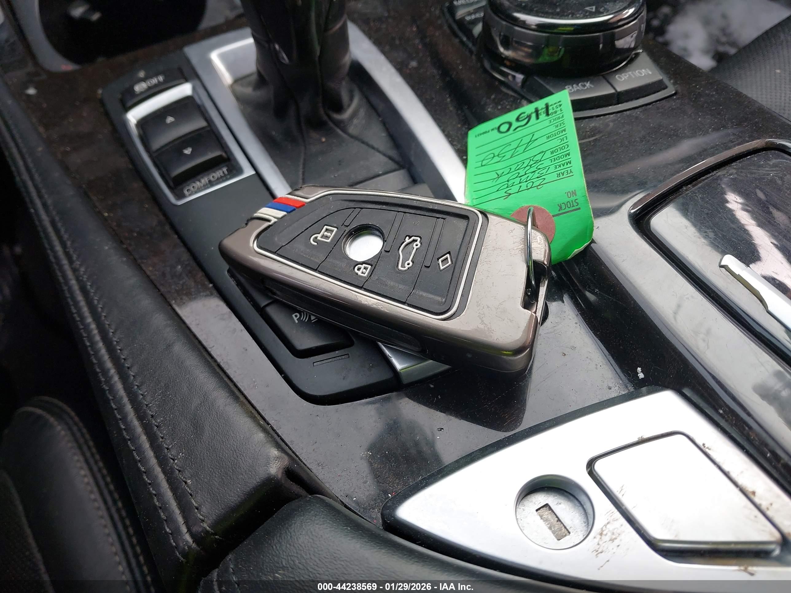 BMW 550I image 11