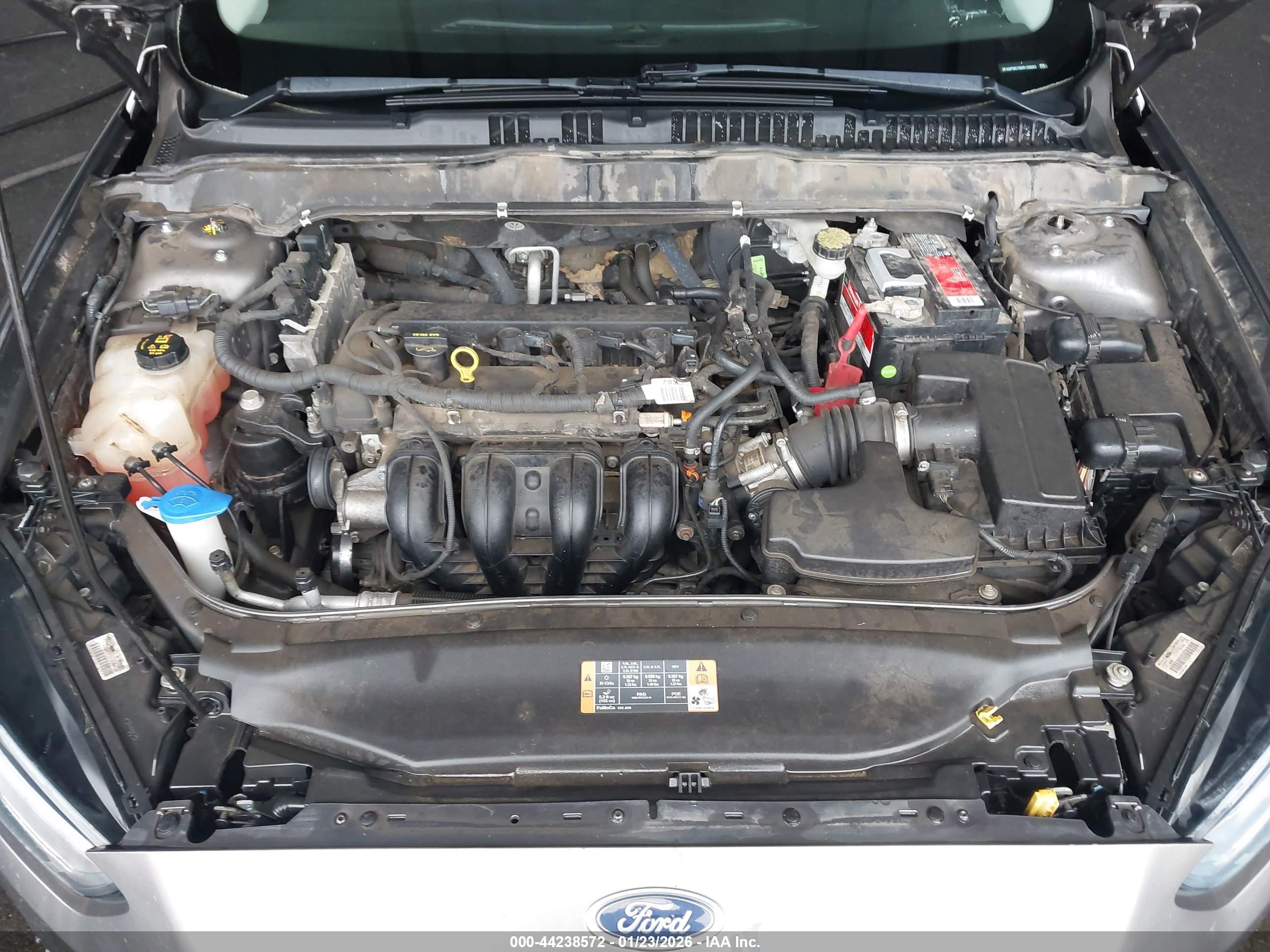 FORD FUSION image 10