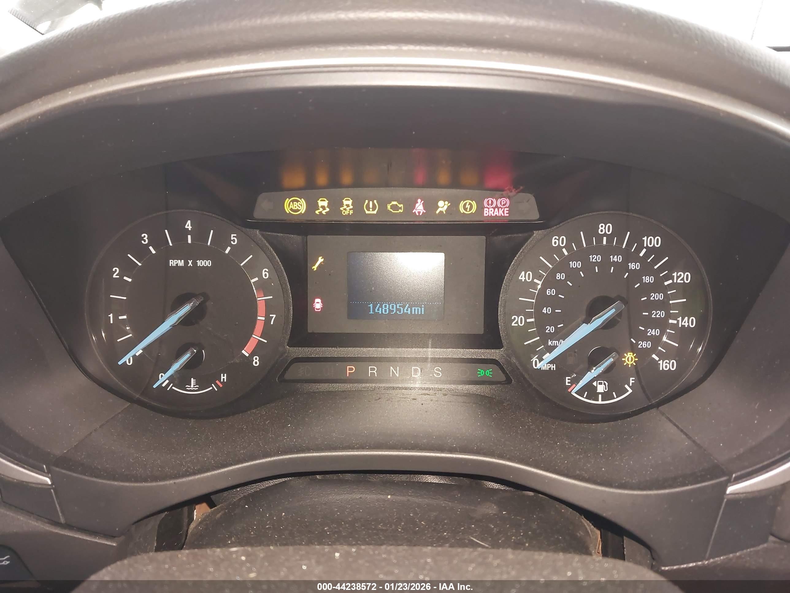 FORD FUSION image 7