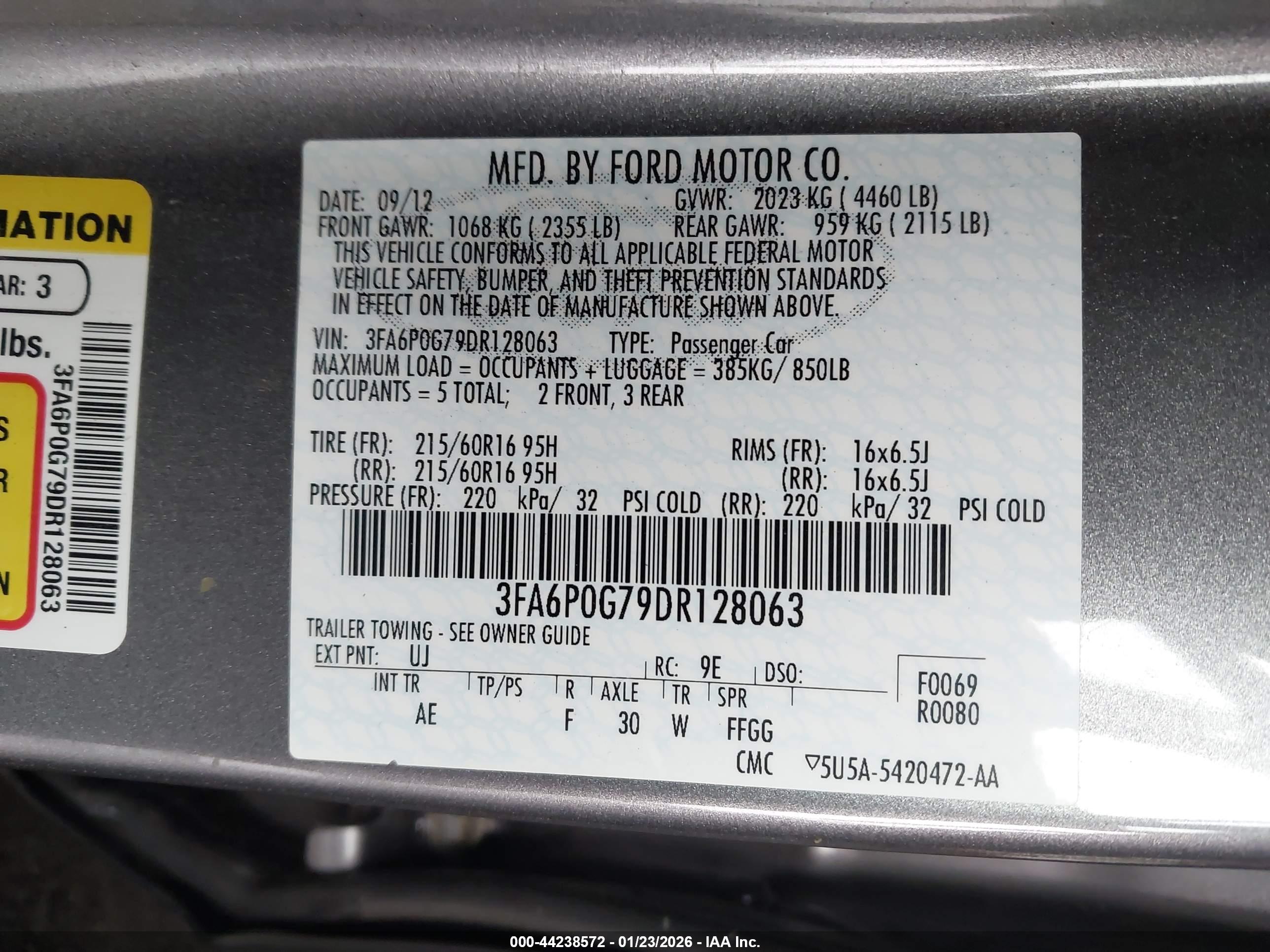FORD FUSION image 9