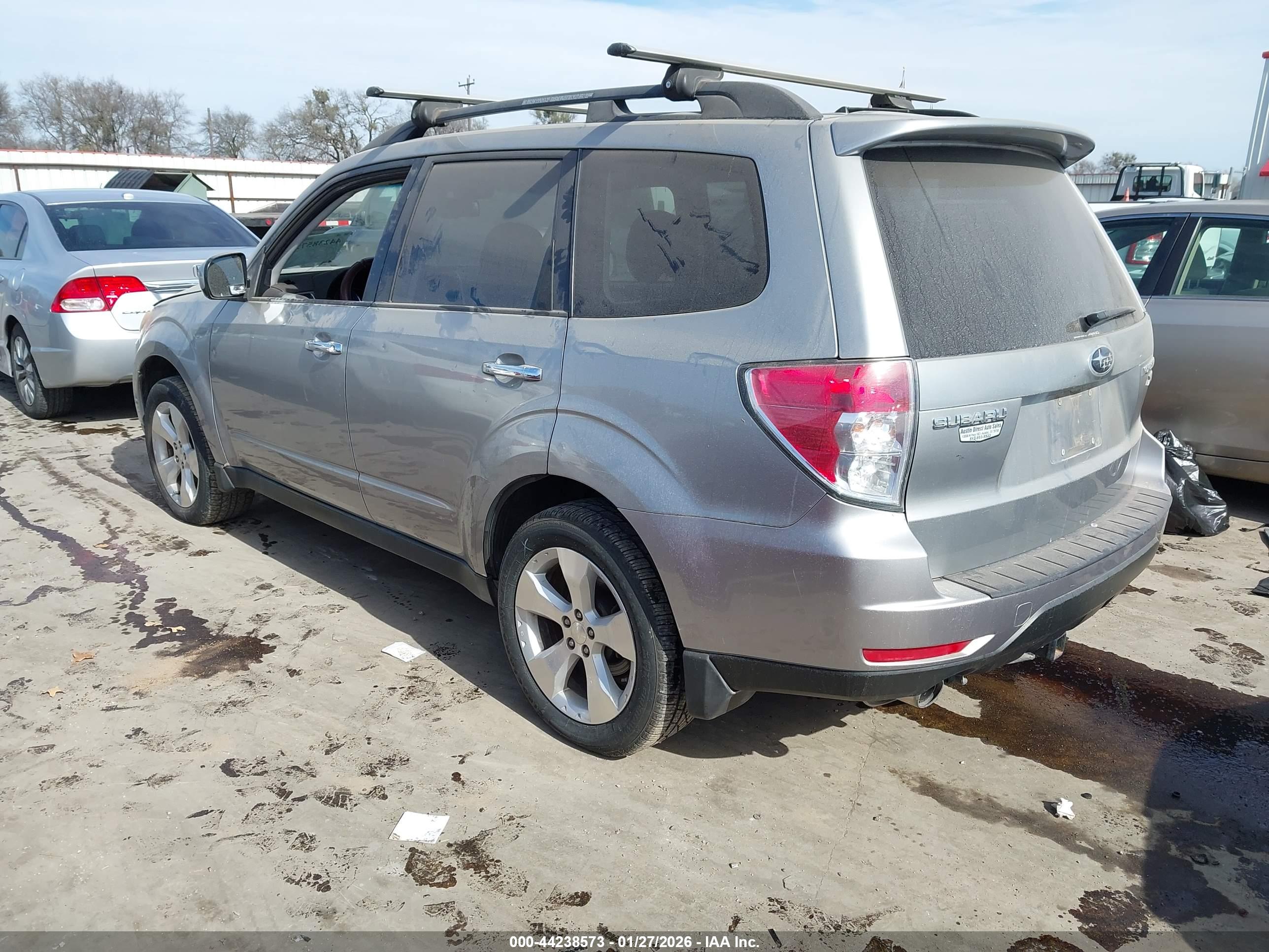 SUBARU FORESTER image 3