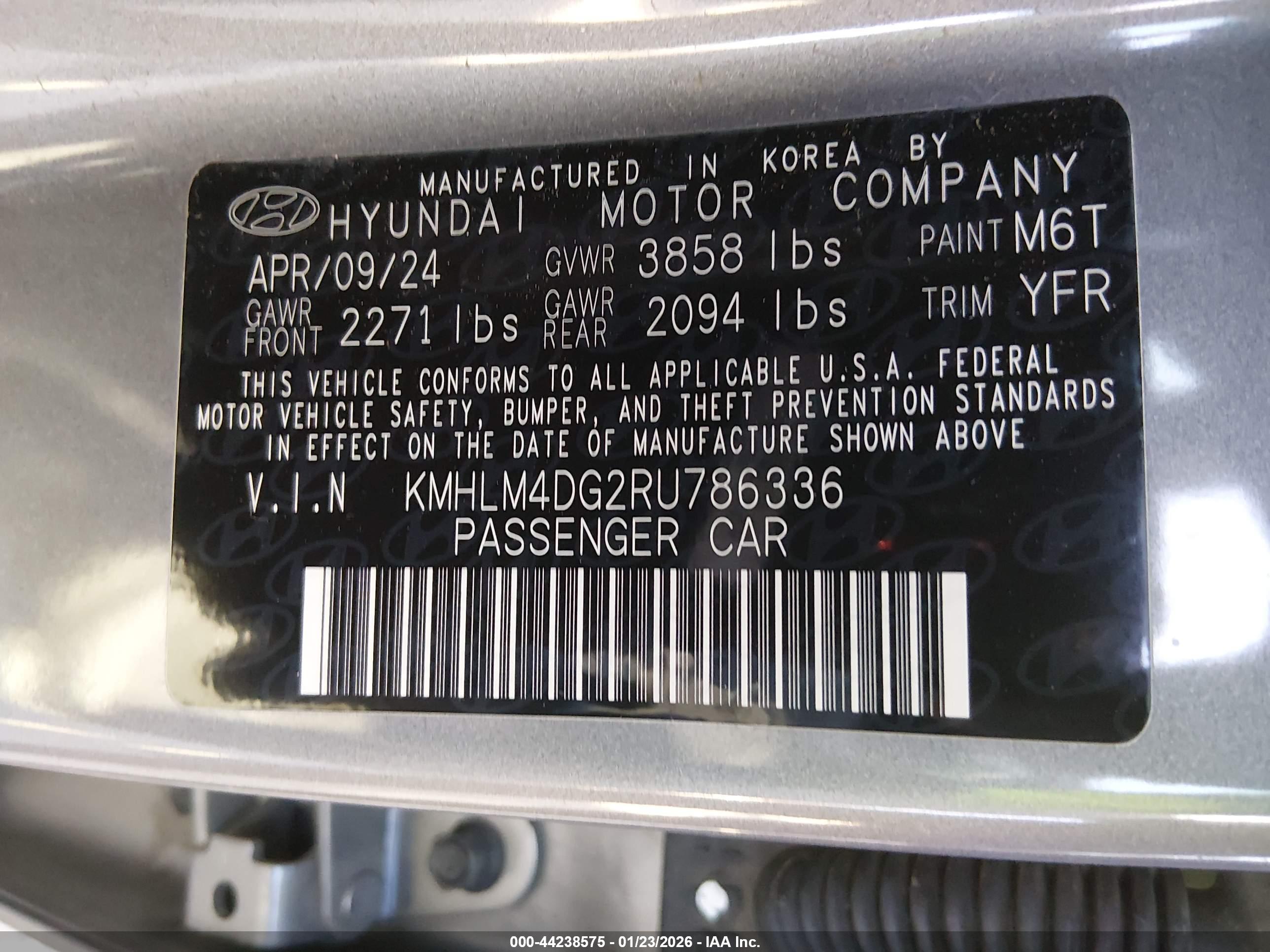 HYUNDAI ELANTRA image 9