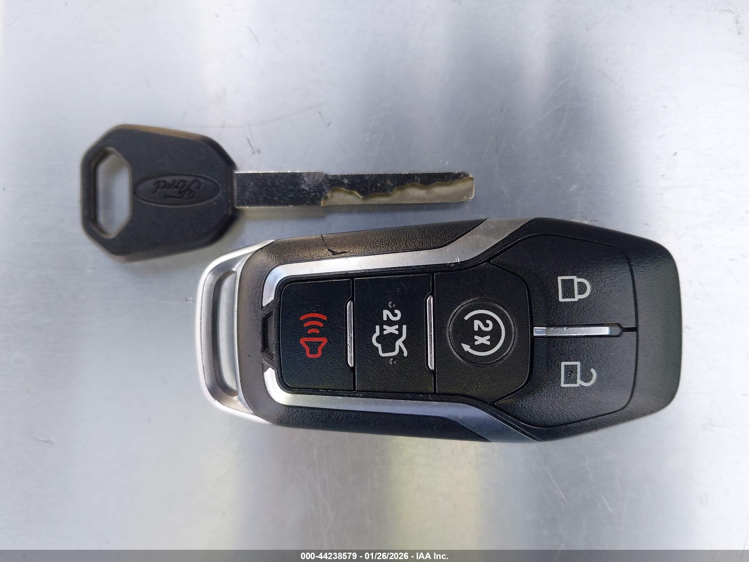 FORD EXPLORER image 11