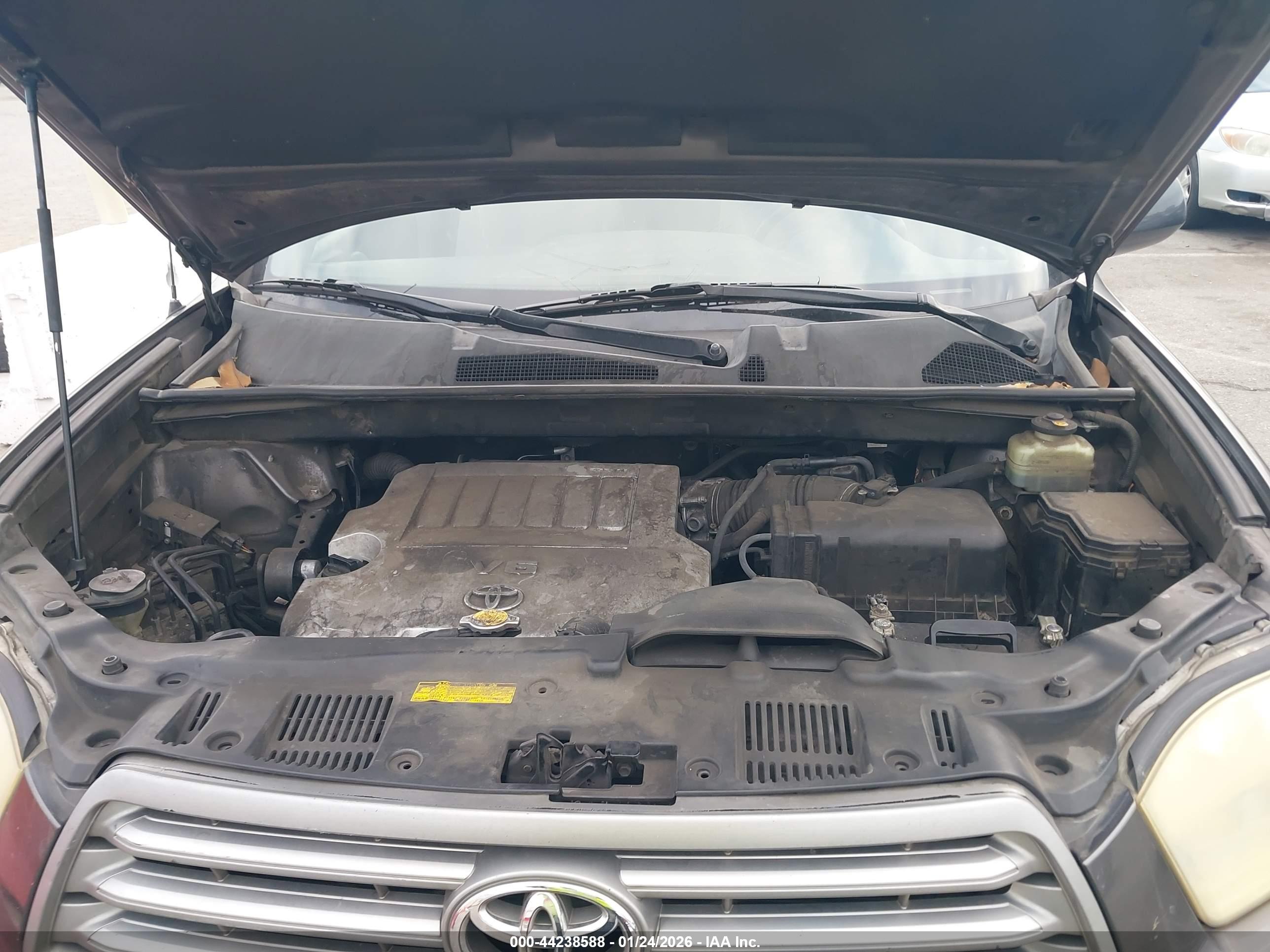 TOYOTA HIGHLANDER image 10