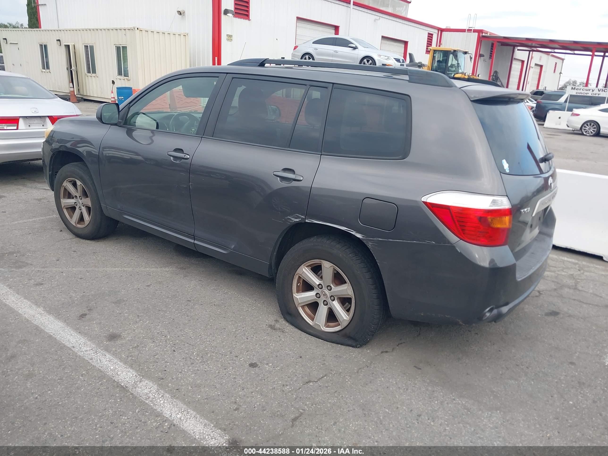 TOYOTA HIGHLANDER image 3