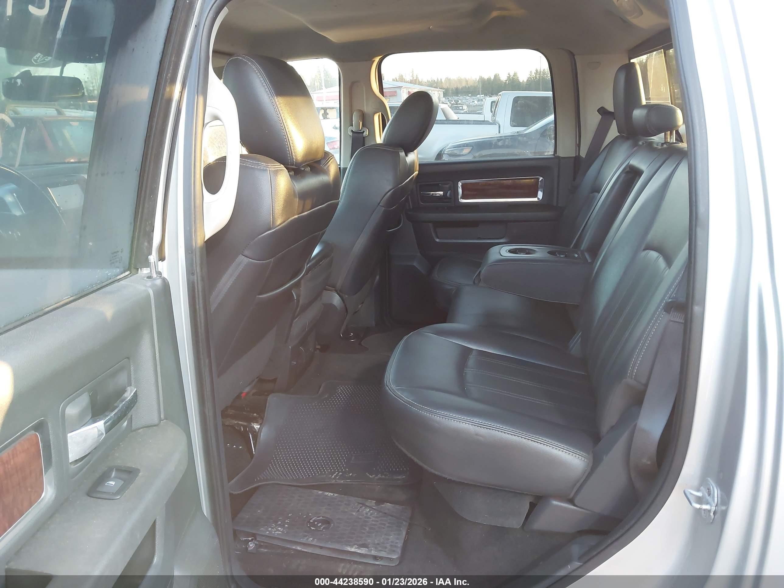 RAM 3500 image 8