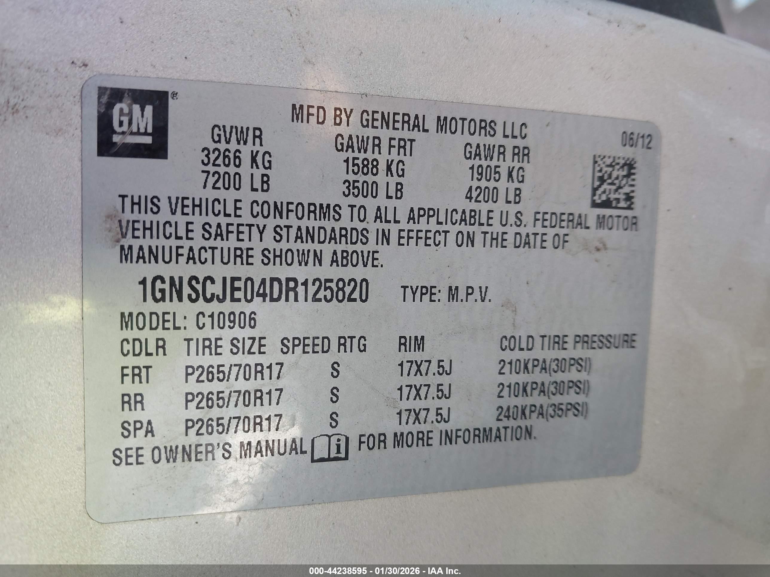 CHEVROLET SUBURBAN image 9
