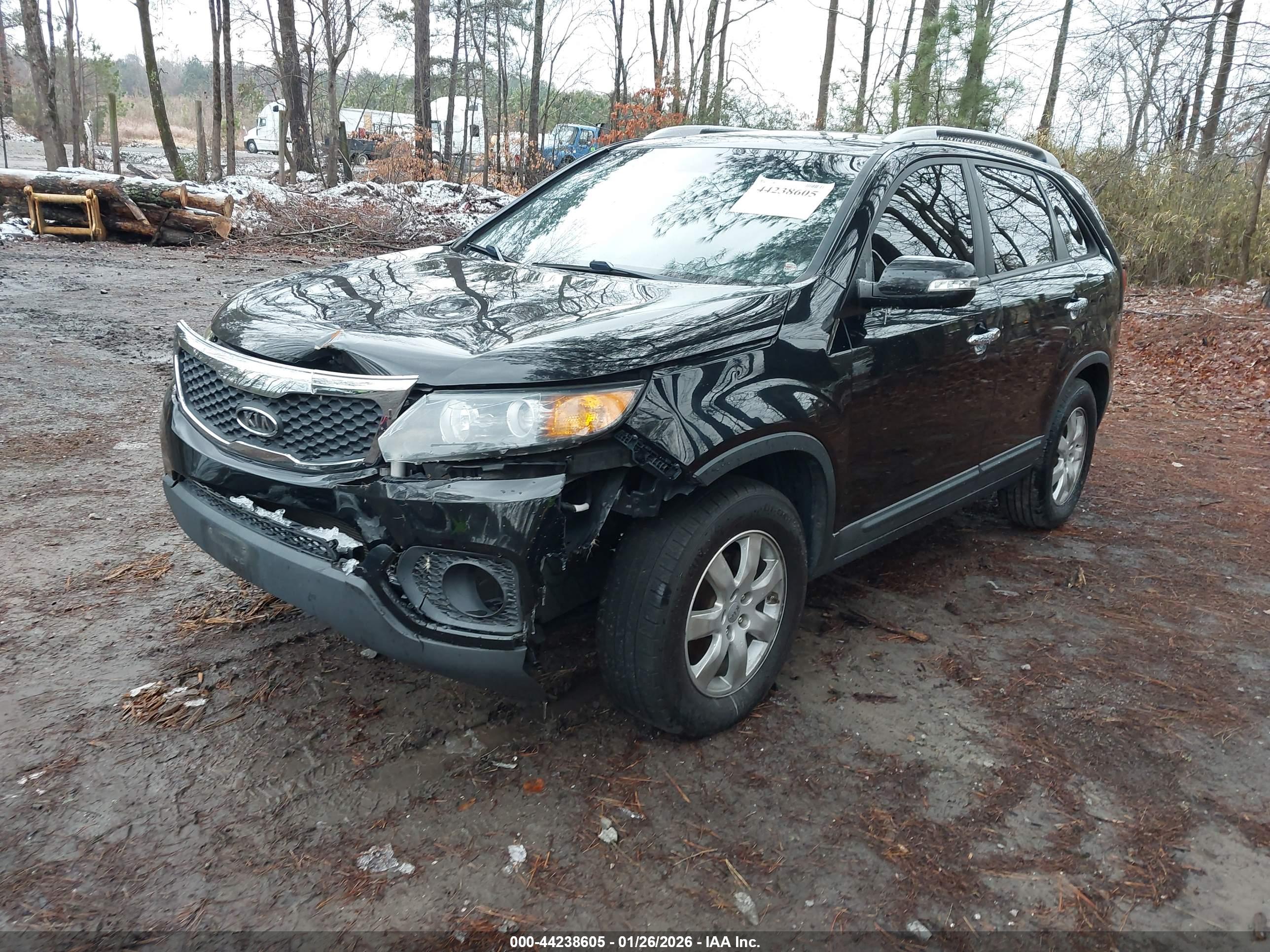 KIA SORENTO image 2
