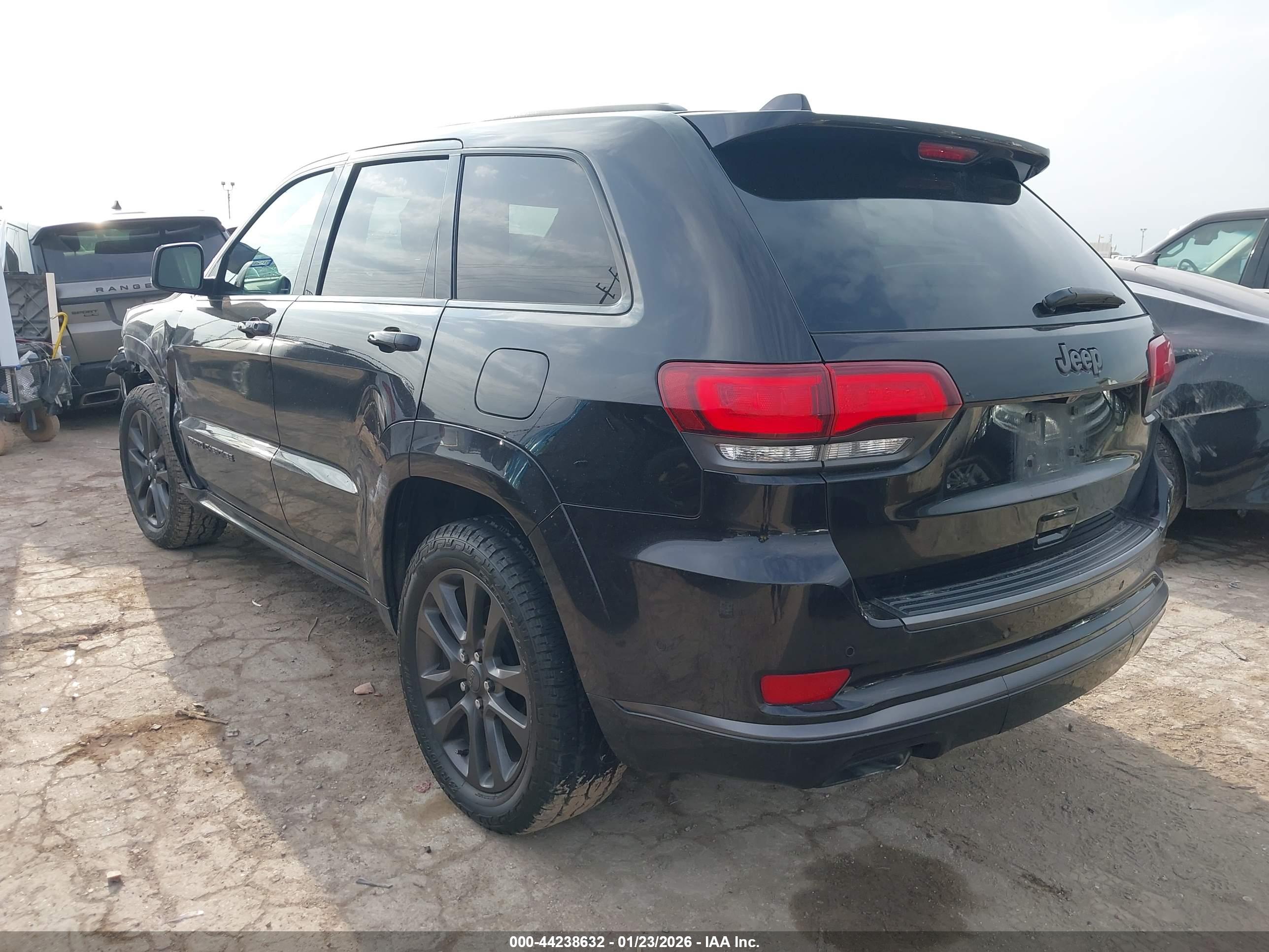 JEEP GRAND image 3