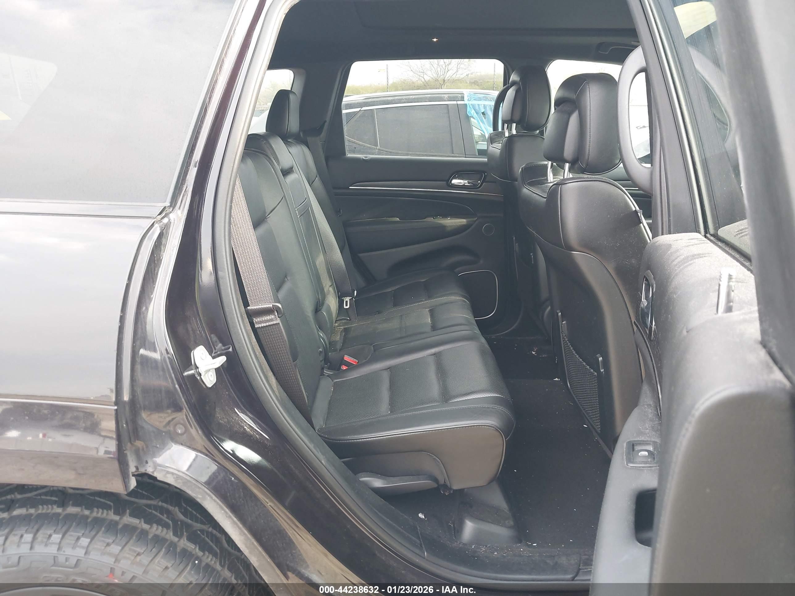 JEEP GRAND image 8