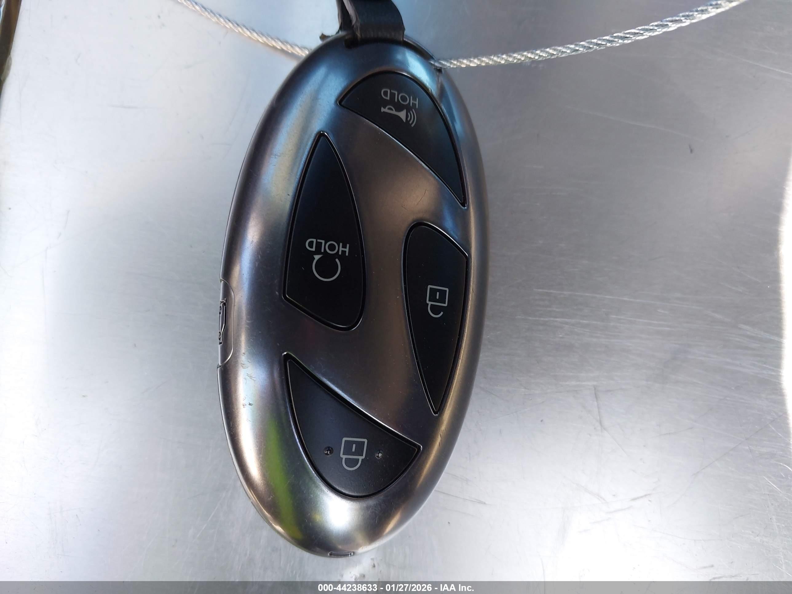 HYUNDAI TUCSON image 11