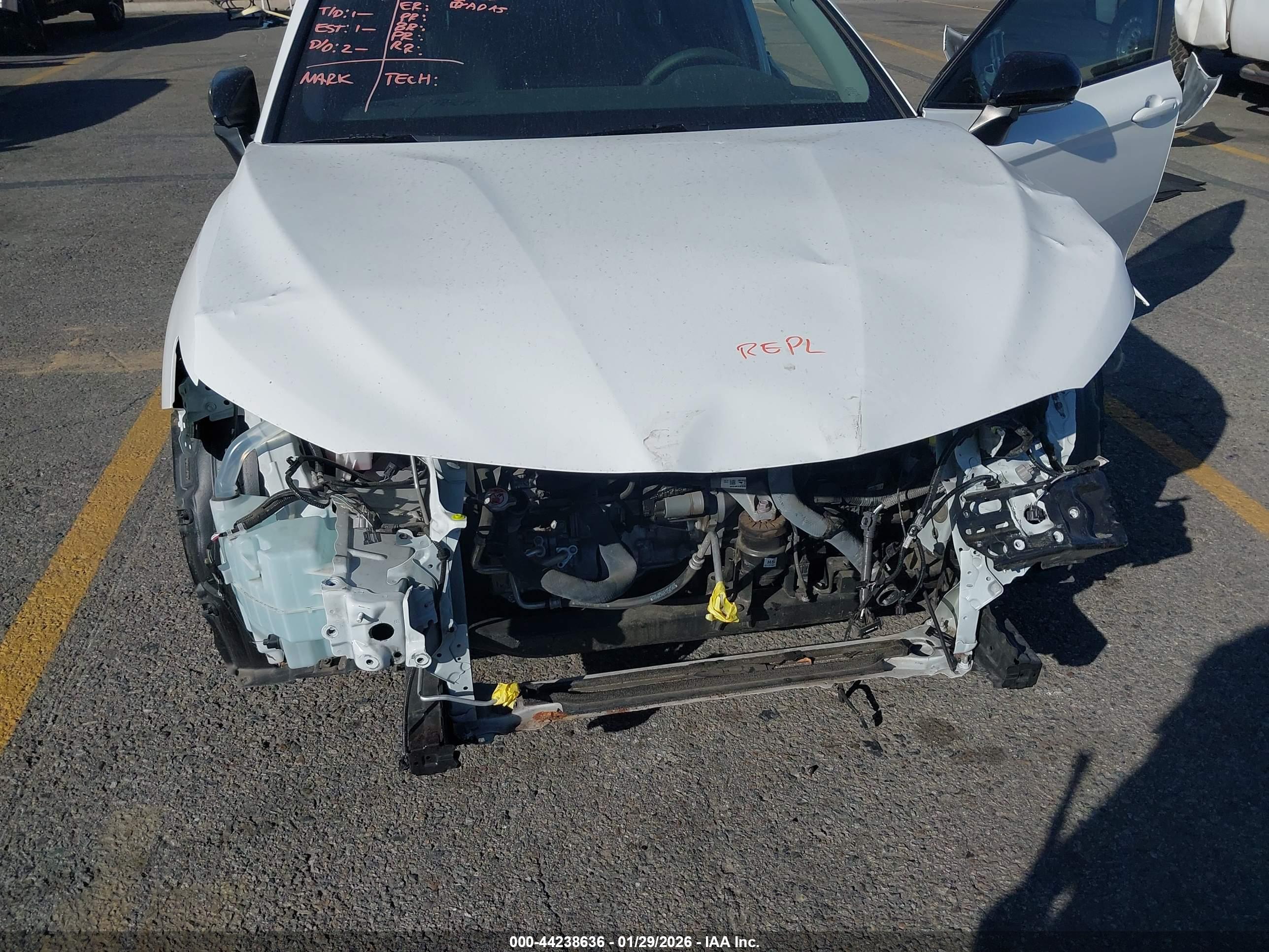 TOYOTA CAMRY image 6