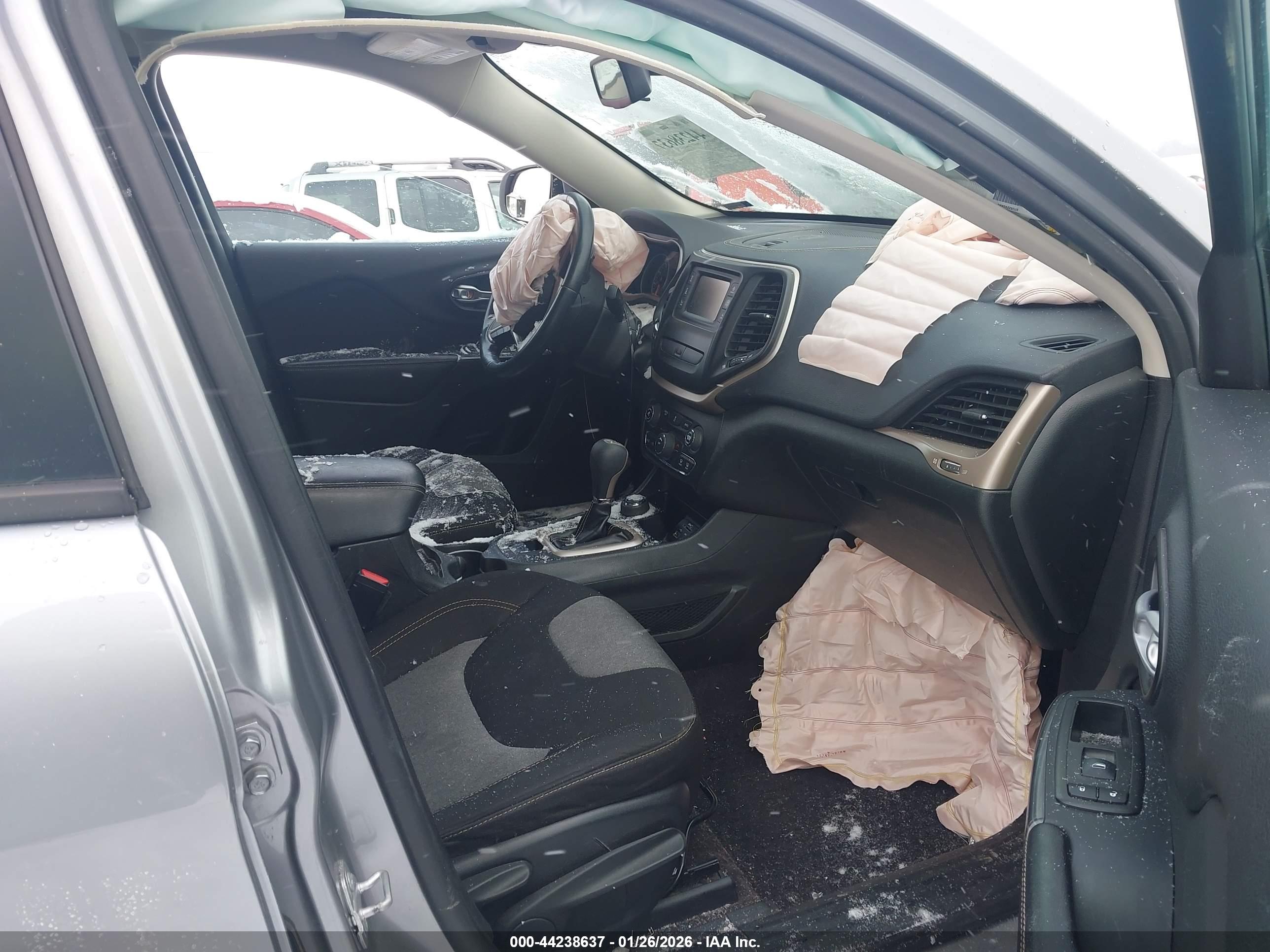 JEEP CHEROKEE image 5