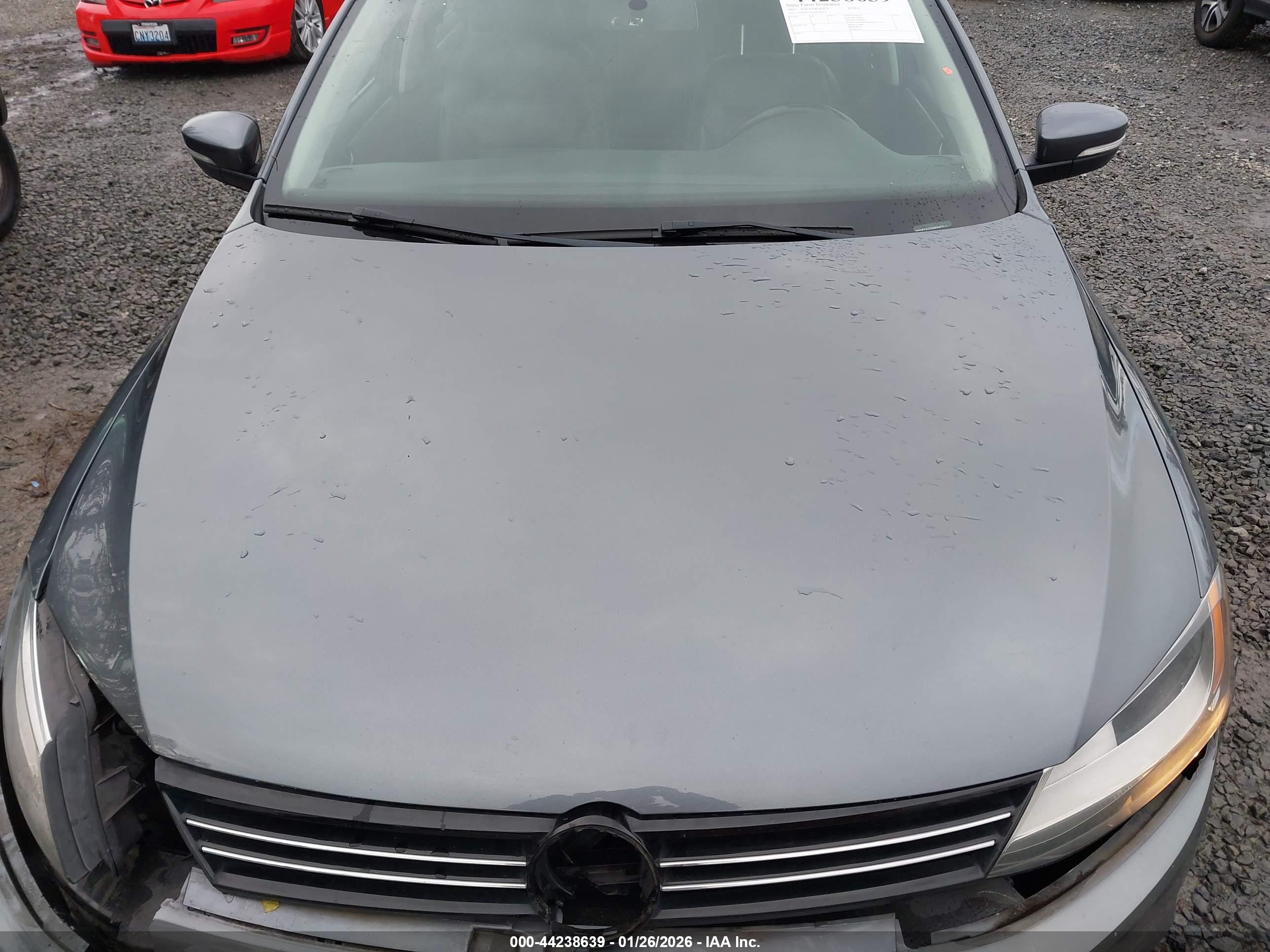 VOLKSWAGEN JETTA image 10